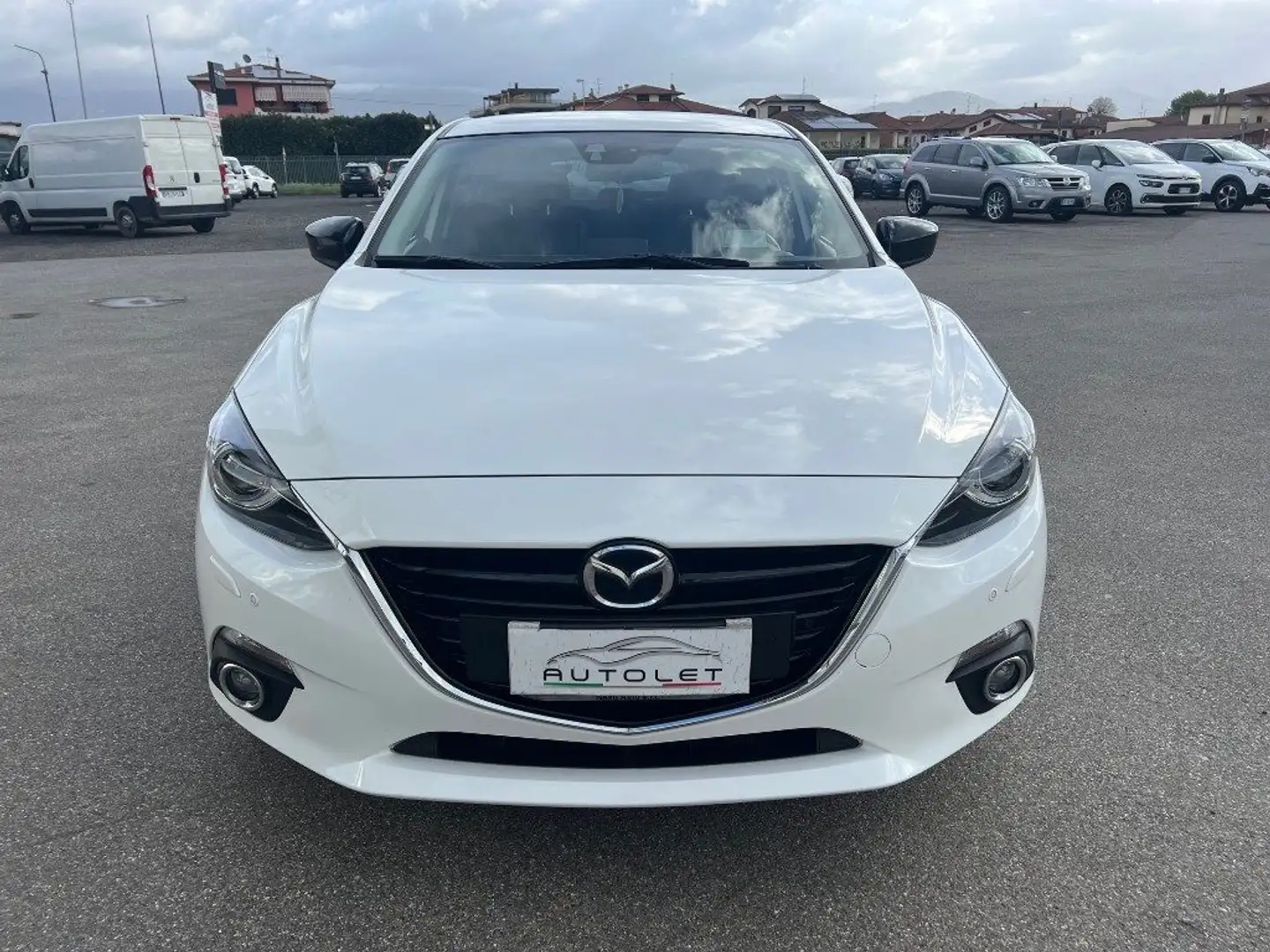 Mazda 3 1.5 Skyactiv-D Exceed Weiß - 2