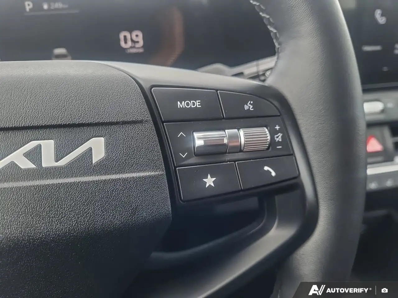 Kia K4 снимка Kia K4