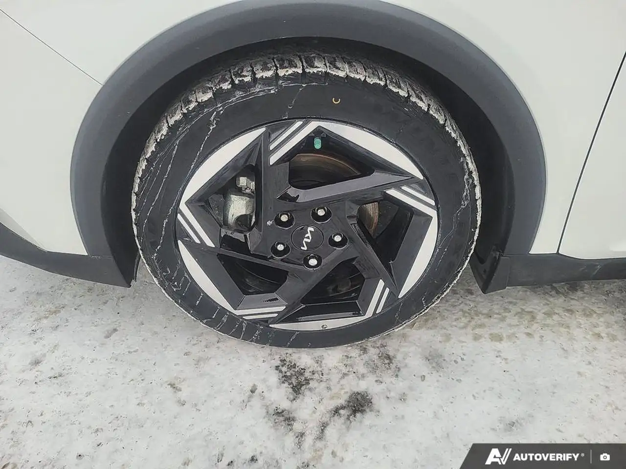 Kia K4 снимка Kia K4