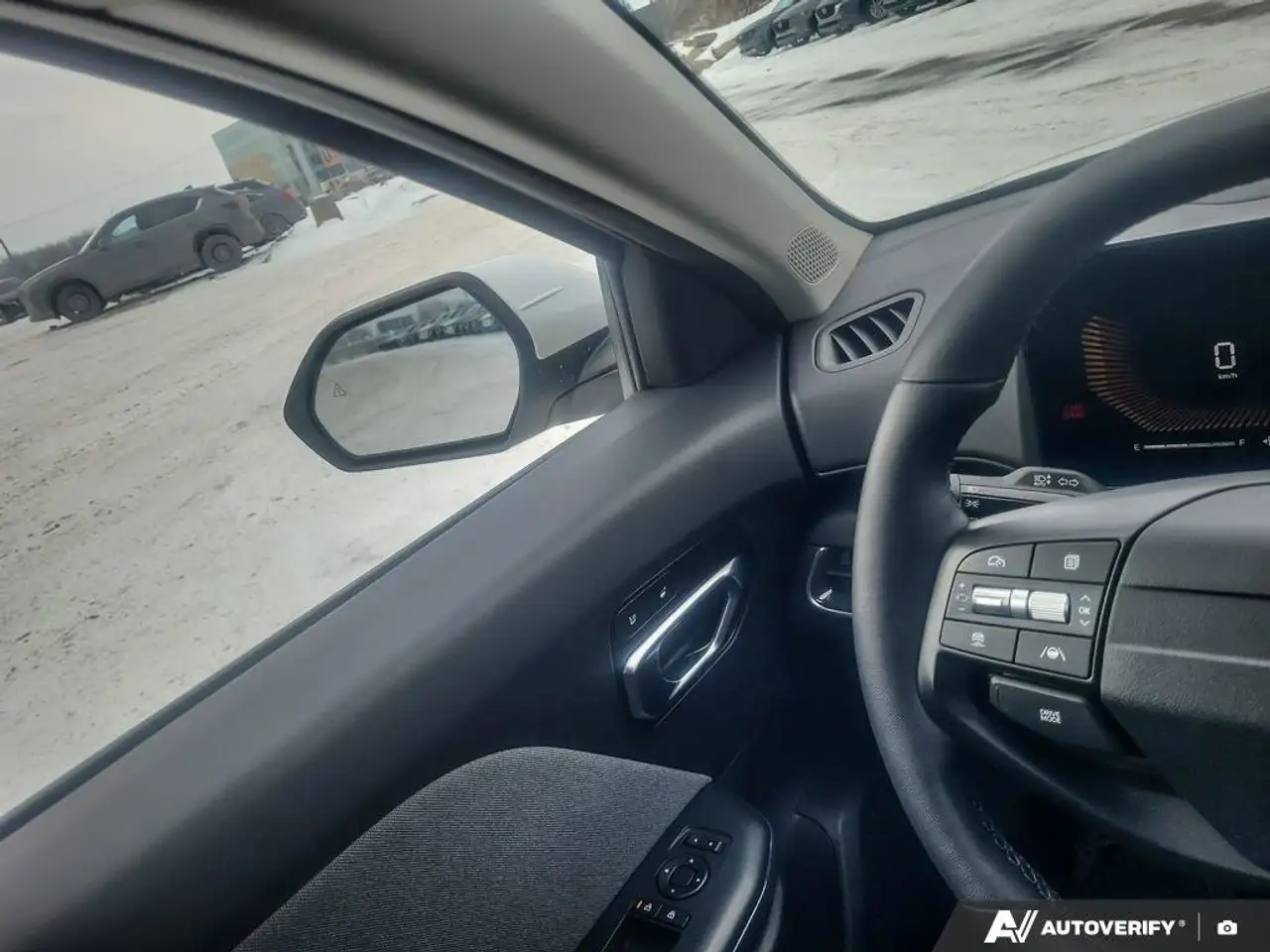 Kia K4 снимка Kia K4