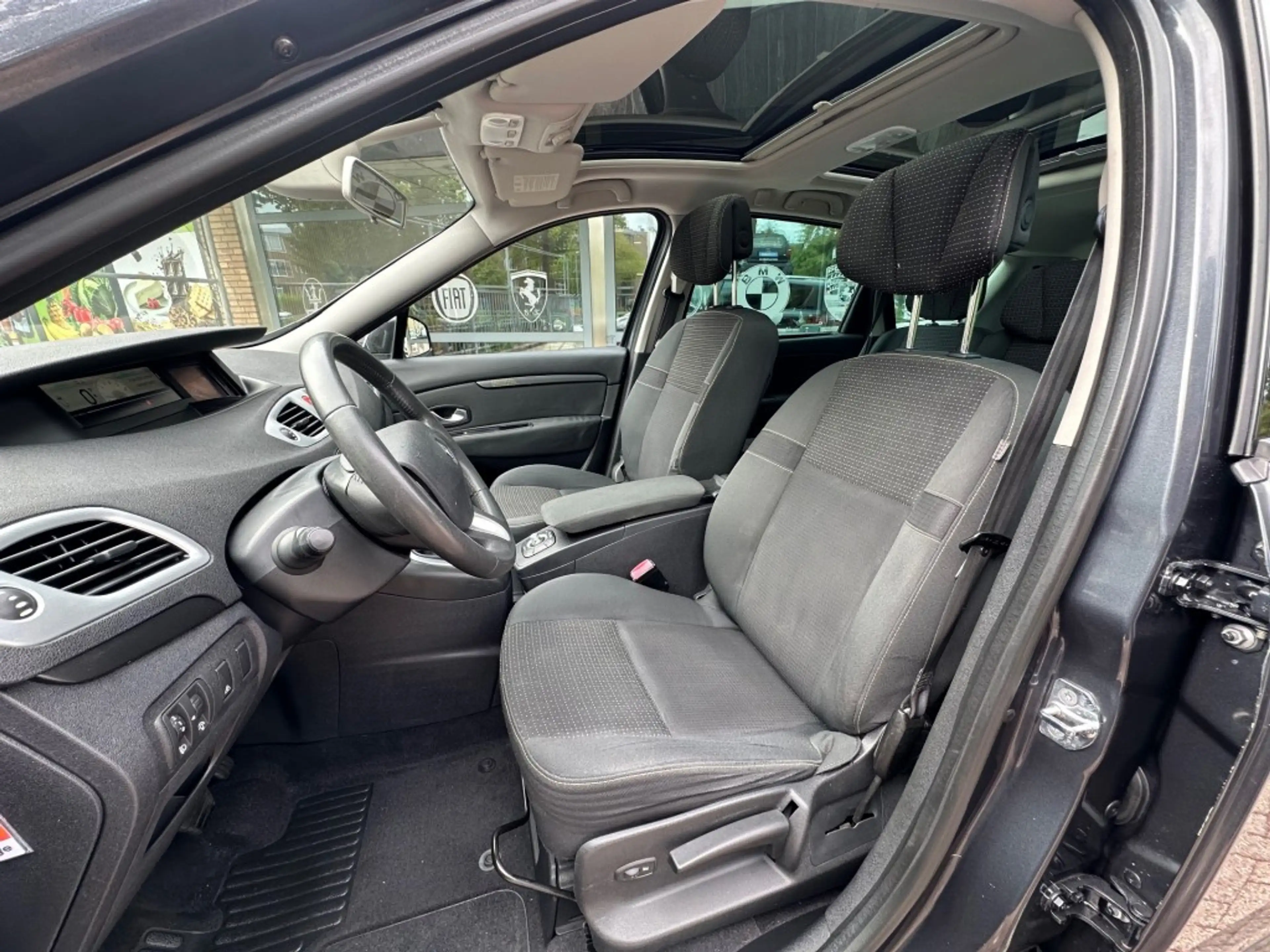 Renault Scenic 2.0 Expression 7 P. Automaat Navi panorama Cruis — photo 10