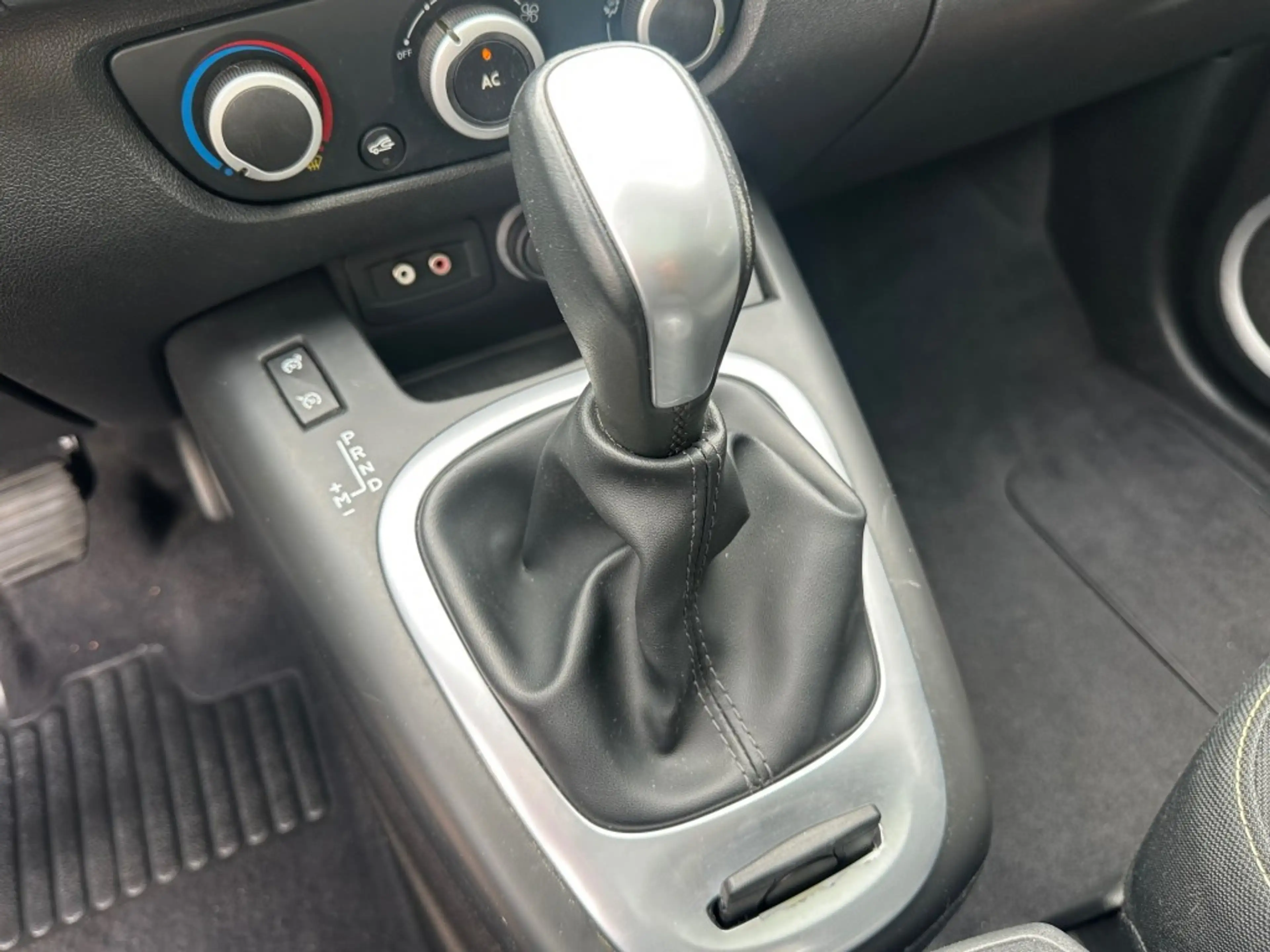 Renault Scenic 2.0 Expression 7 P. Automaat Navi panorama Cruis — photo 25