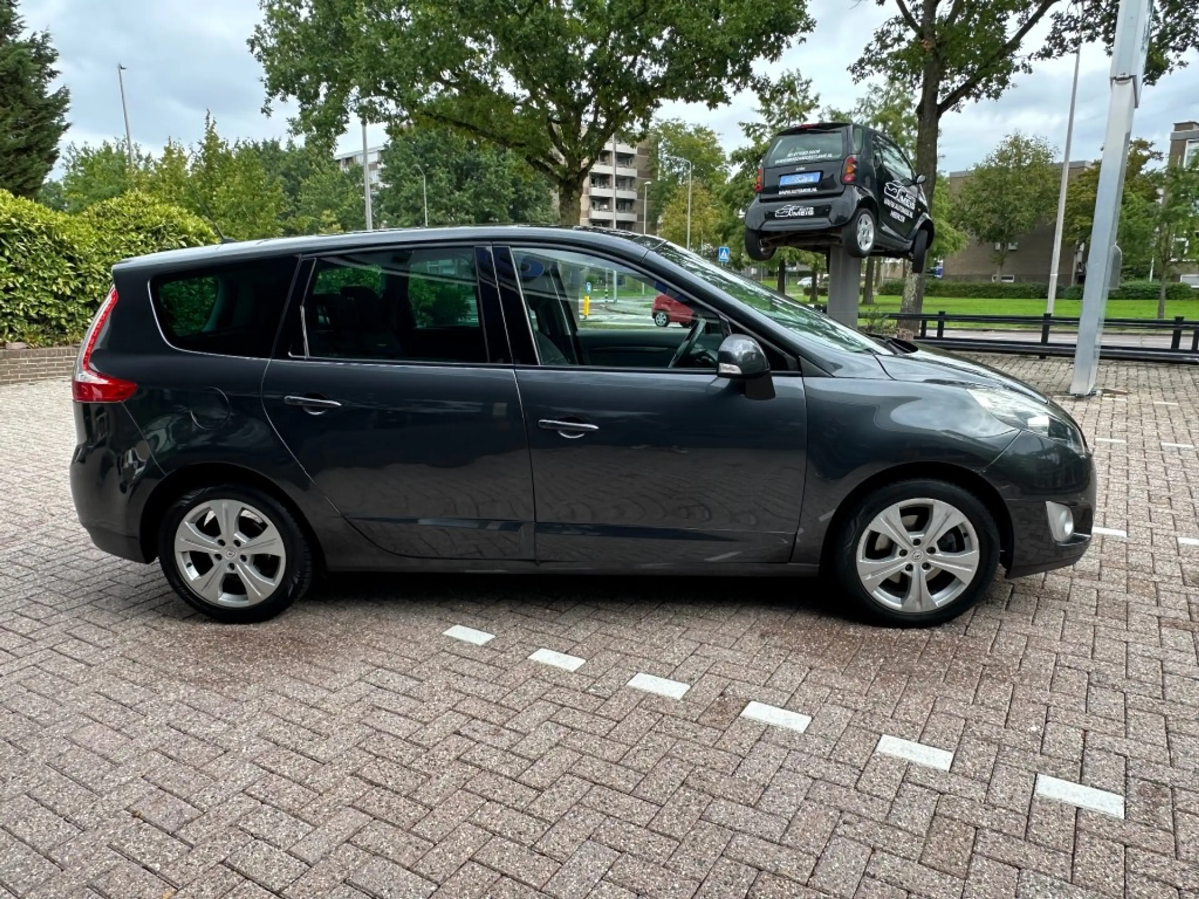 Renault Scenic 2.0 Expression 7 P. Automaat Navi panorama Cruis — photo 6