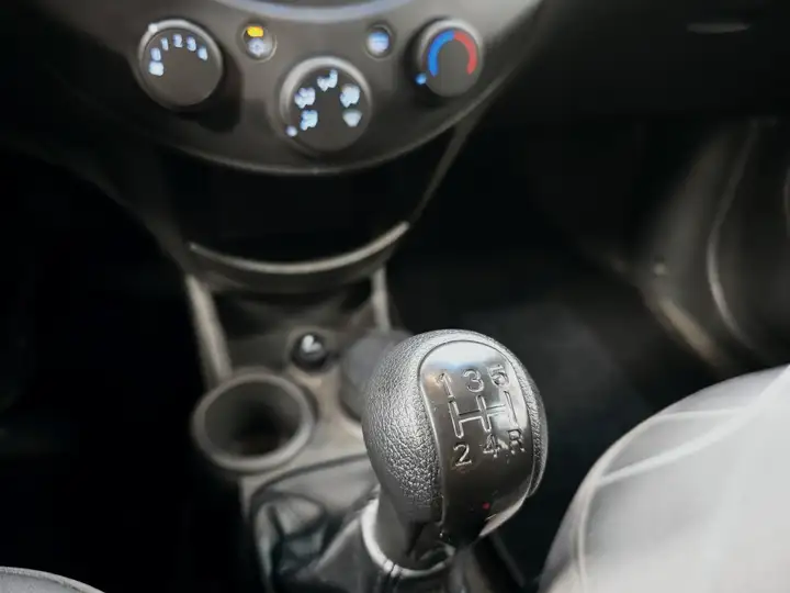 Chevrolet Spark 1.0 16v LS 2011, foto 18
