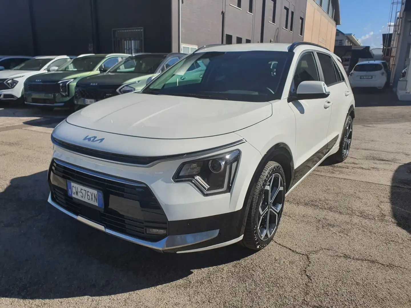 Kia Niro Niro Tri-Fuel 1.6 GDi DCT HEV GPL Style Blanc - 1