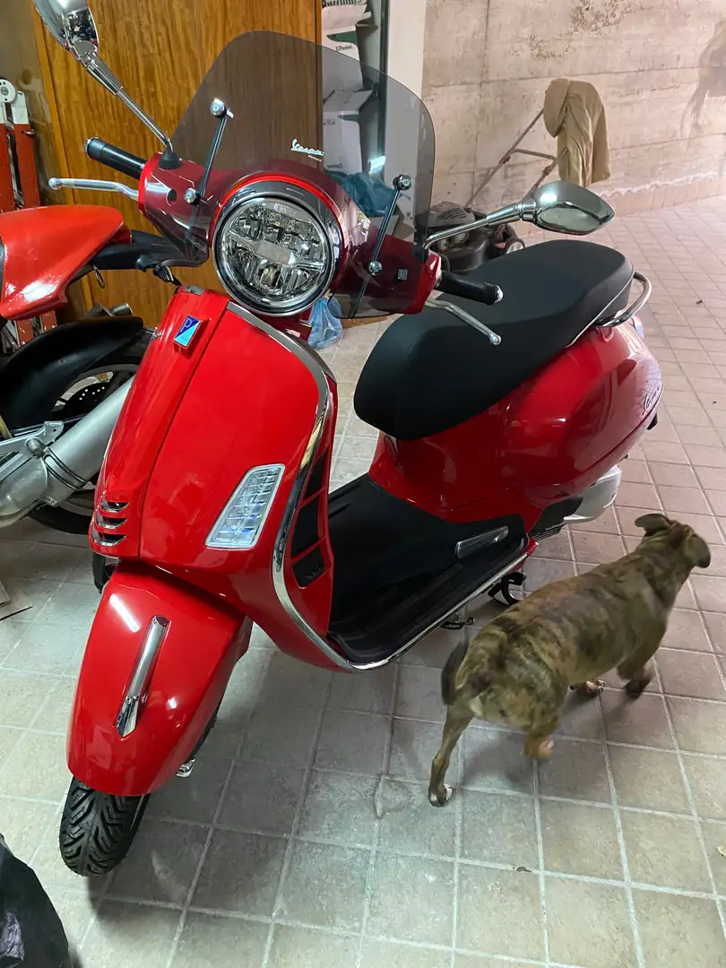 Vespa GTS 300 GTS super Červená - 2