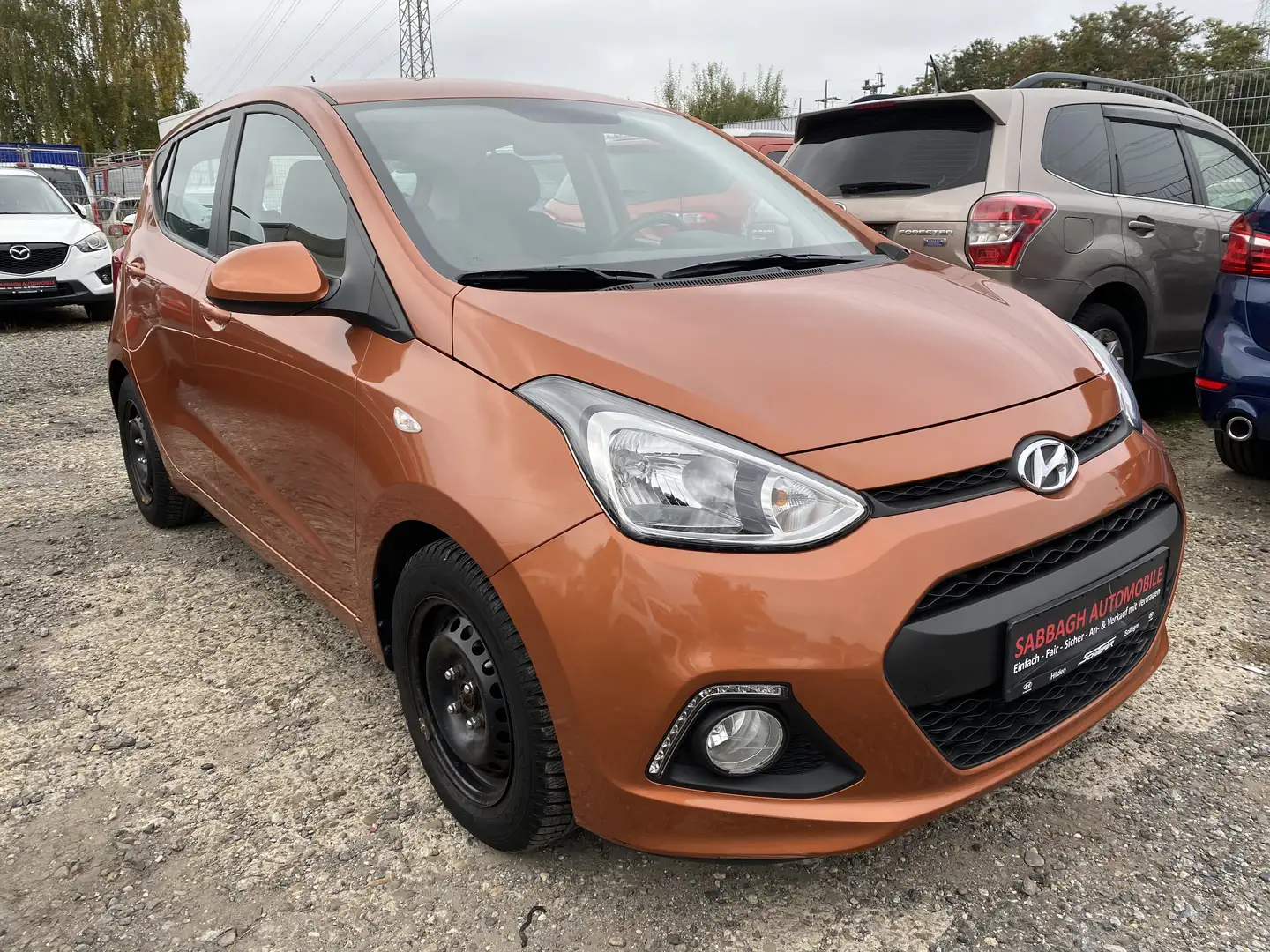 Hyundai i10 i10 1.2 Intro Edition,Klima,63600 Km Braun - 1
