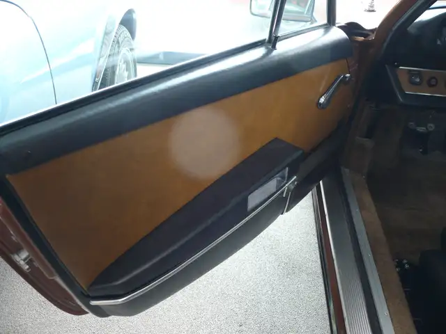 Porsche 911 view 14