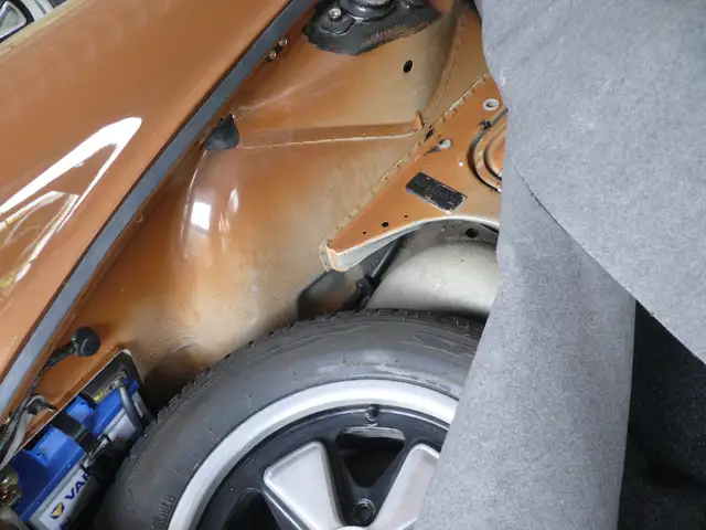 Porsche 911 view 10