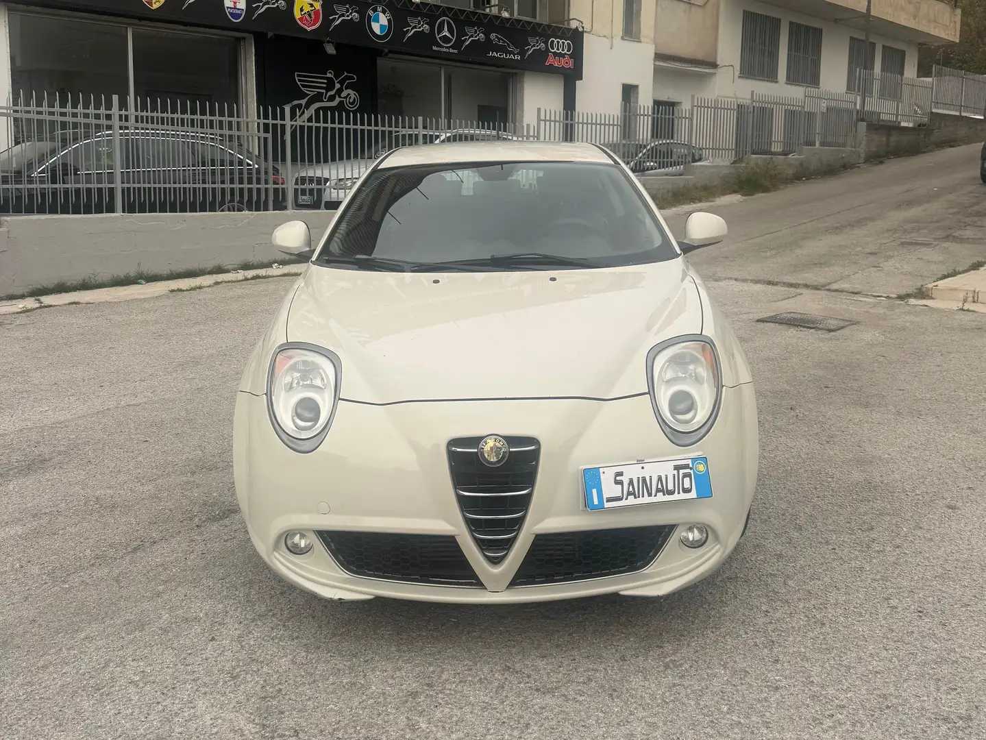 Alfa Romeo MiTo MiTo 1.3 jtdm-2 Distinctive sport Garanzia Weiß - 2