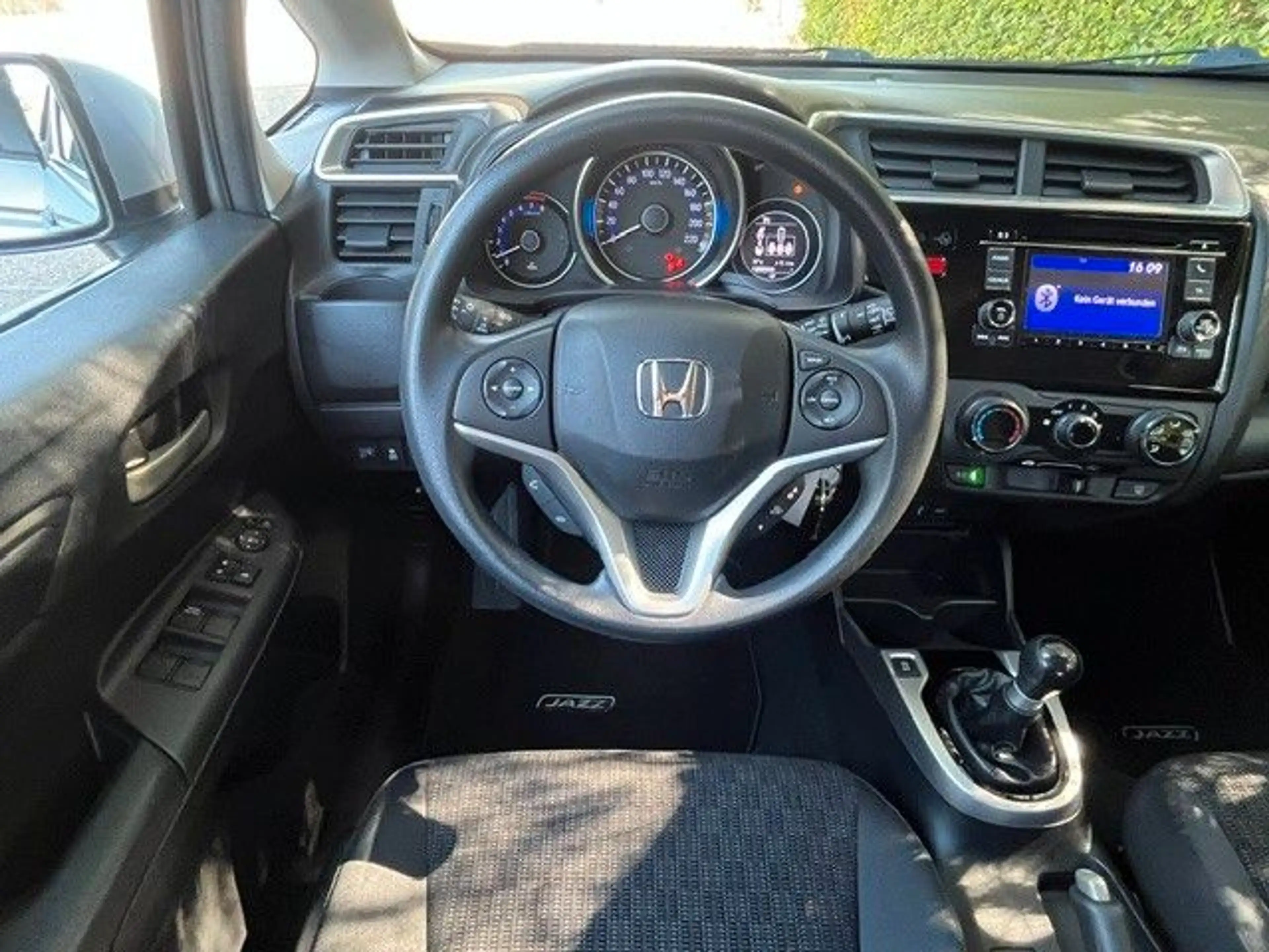 Honda Jazz Trend*Tempomat*Sitzheizung*PDC — photo 13