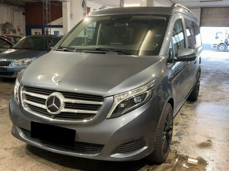 Mercedes-Benz V 250