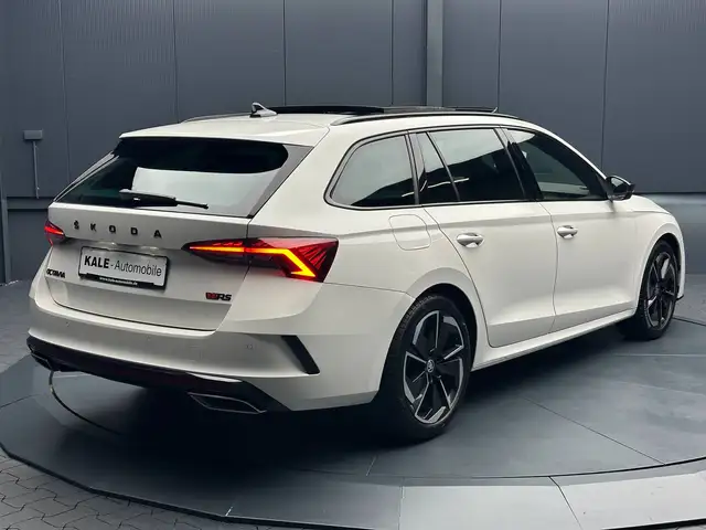 Skoda Octavia view 5