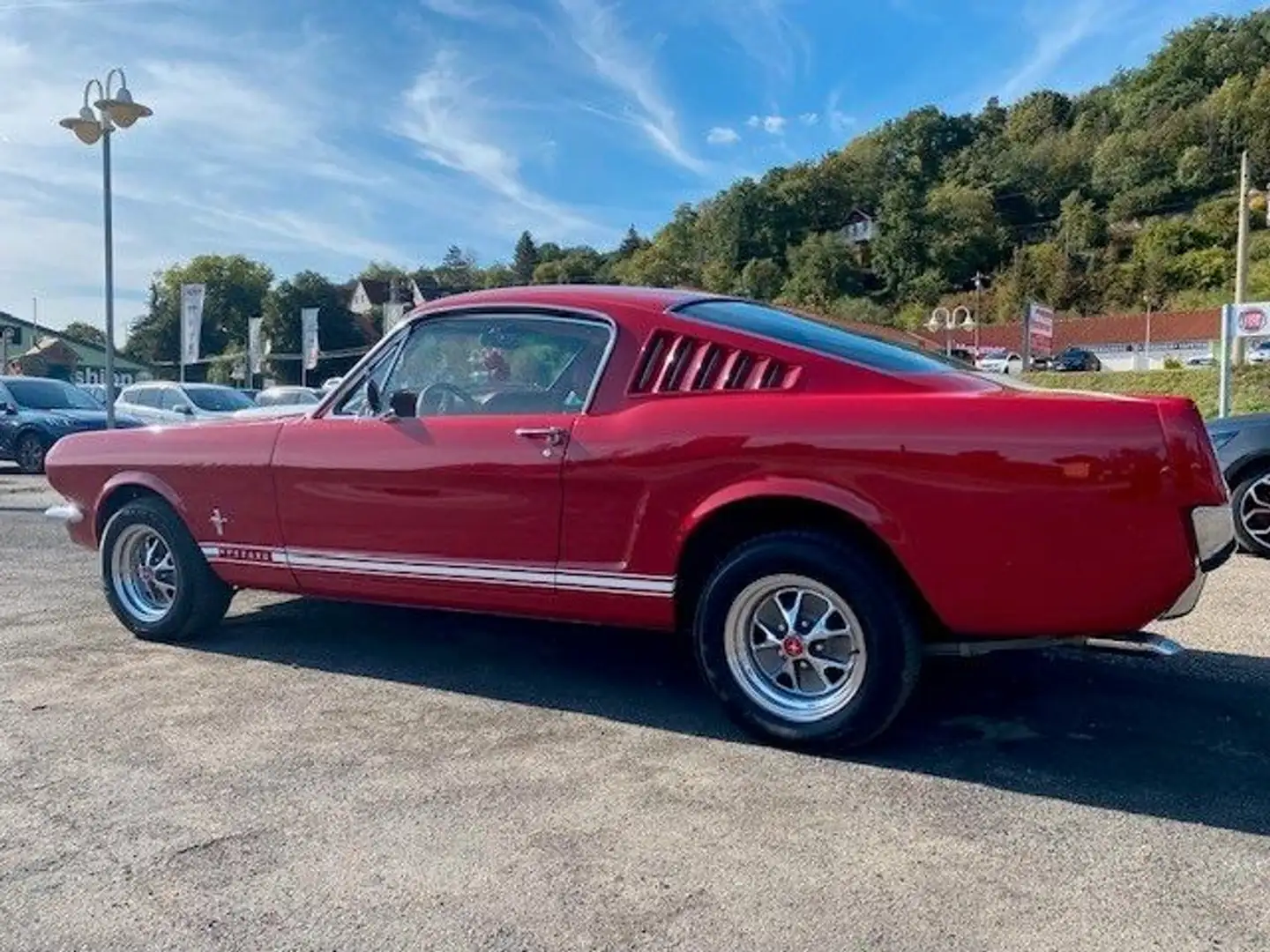 Ford Mustang Fastback 4,7 Liter V8 Rot - 2