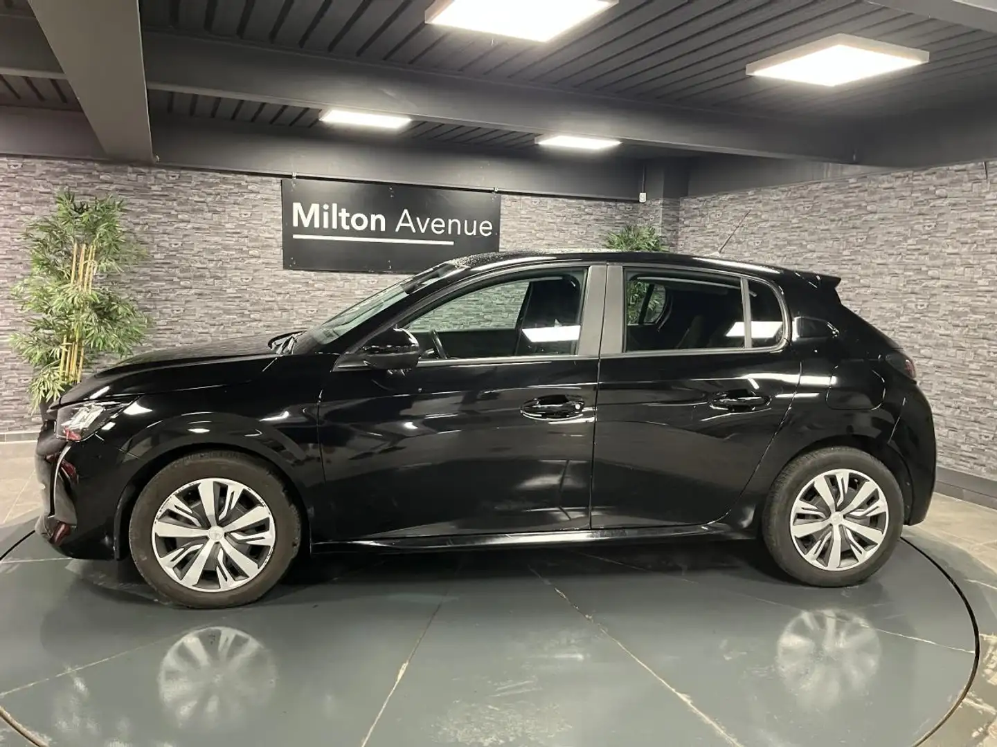 Peugeot 208 1.5 BlueHDi S\u0026S - 100  II Active Business Noir - 2