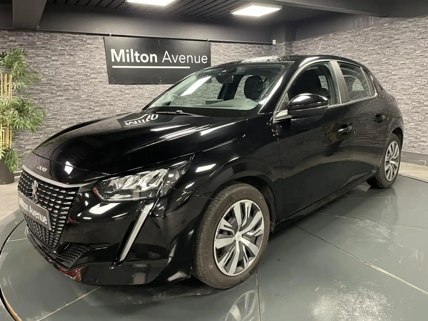 Peugeot 208 1.5 BlueHDi S\u0026S - 100  II Active Business Noir - 1