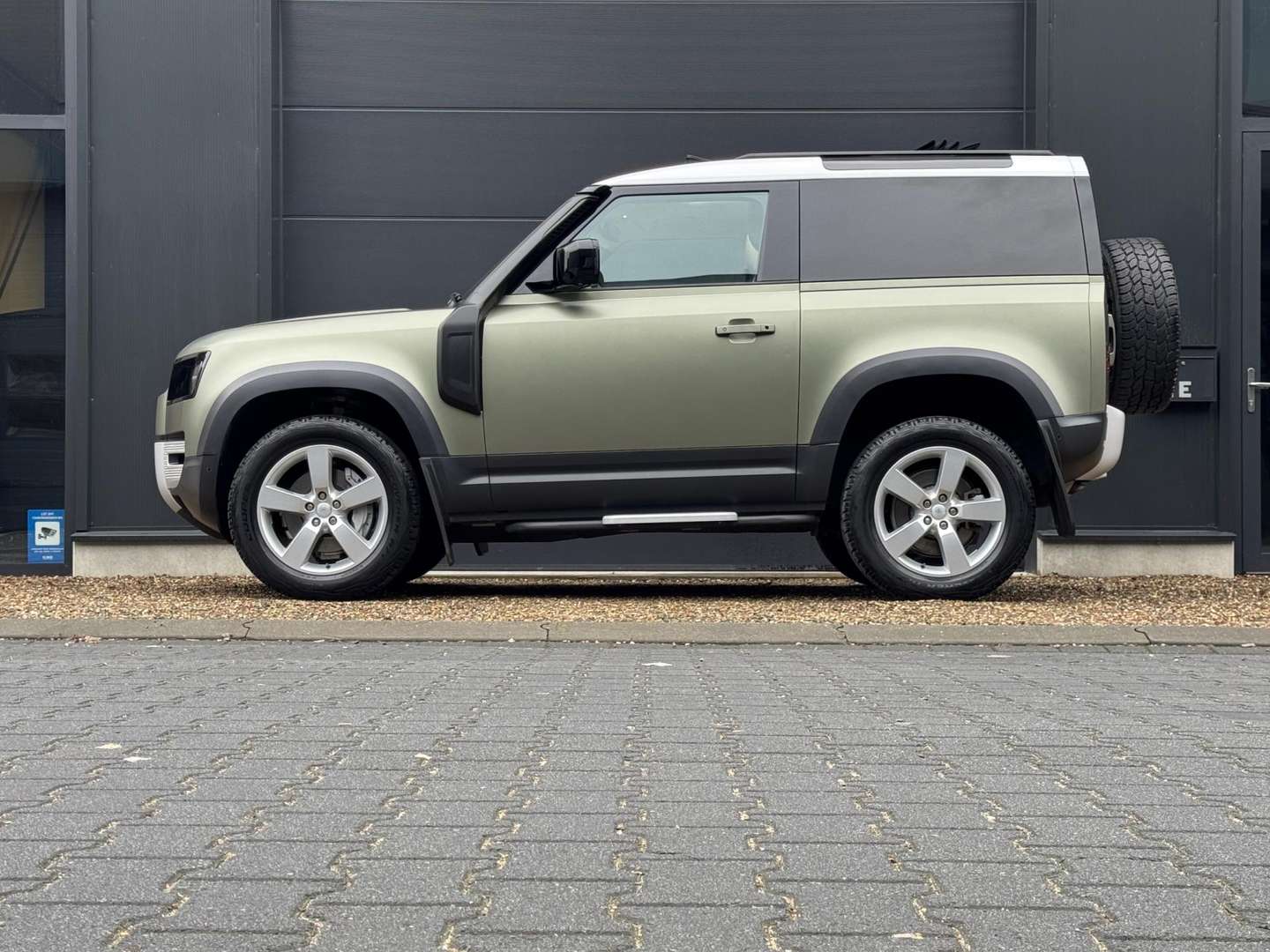 Land Rover Defender HSE P400 MHEV -  - Joinsteer - #3