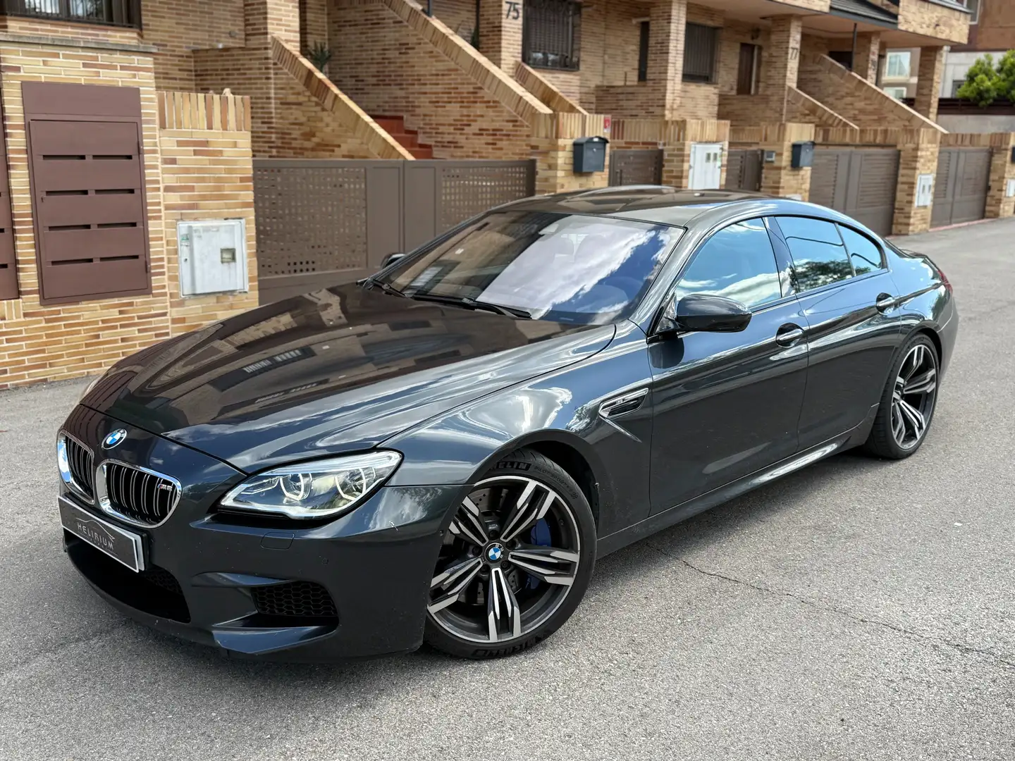 BMW M6 M6A Gran Coupé Šedá - 1