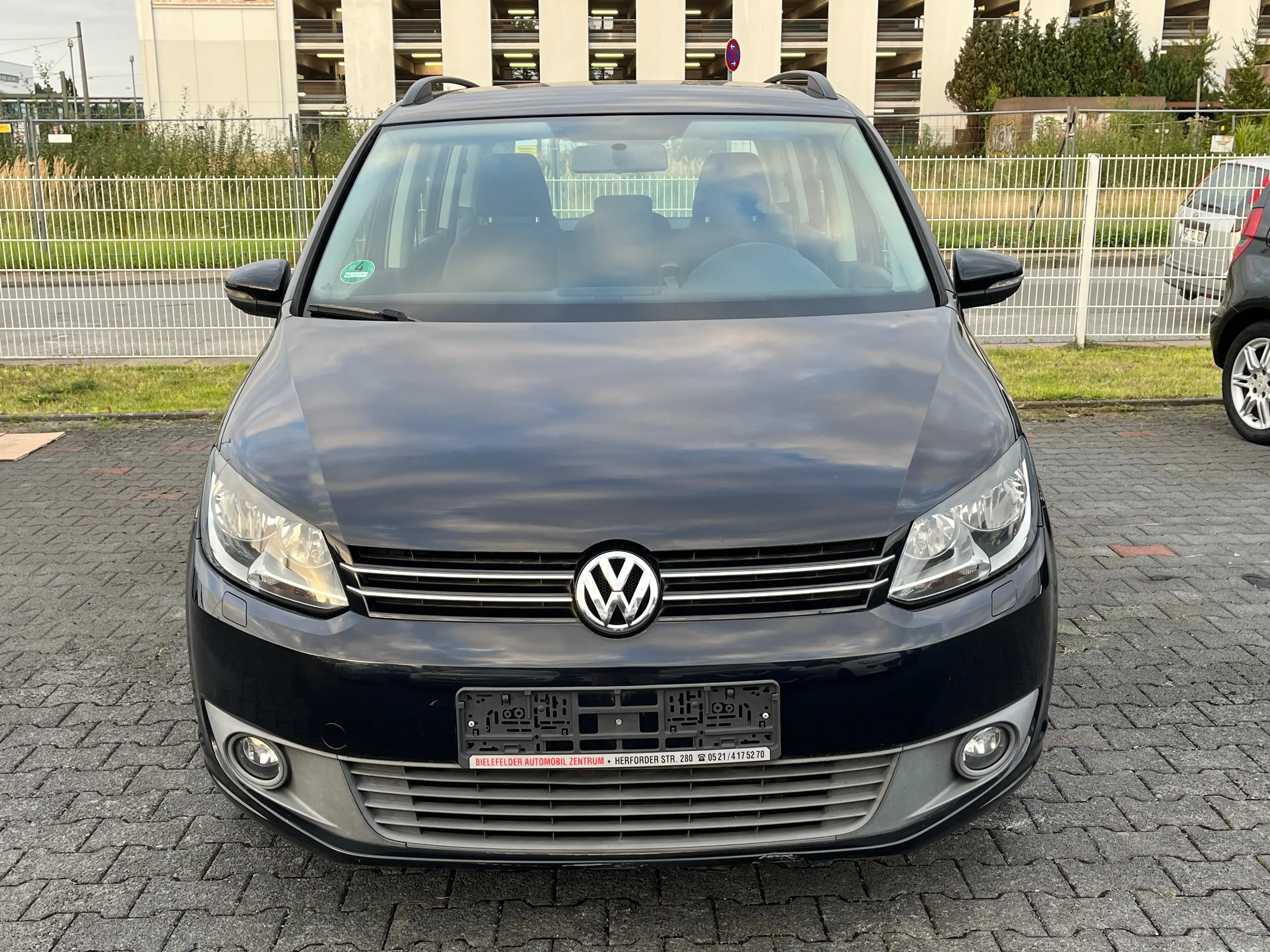 Volkswagen Touran Trendline/Klima/Sitzheizung/AUX/Isofix — photo 2