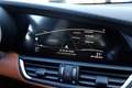 Alfa Romeo Giulia 2.0 T 280PK AWD Veloce Aut.*NL-Auto*Perfect Onderh Grau - thumbnail 10
