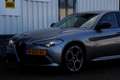 Alfa Romeo Giulia 2.0 T 280PK AWD Veloce Aut.*NL-Auto*Perfect Onderh Grau - thumbnail 49