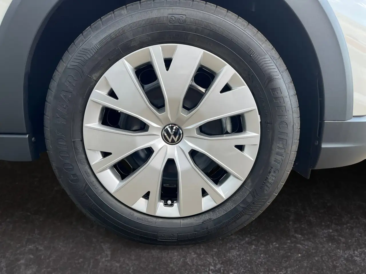 Volkswagen Taigo 1.0 TSI App-Connect Sitzheizung Tempomat 15