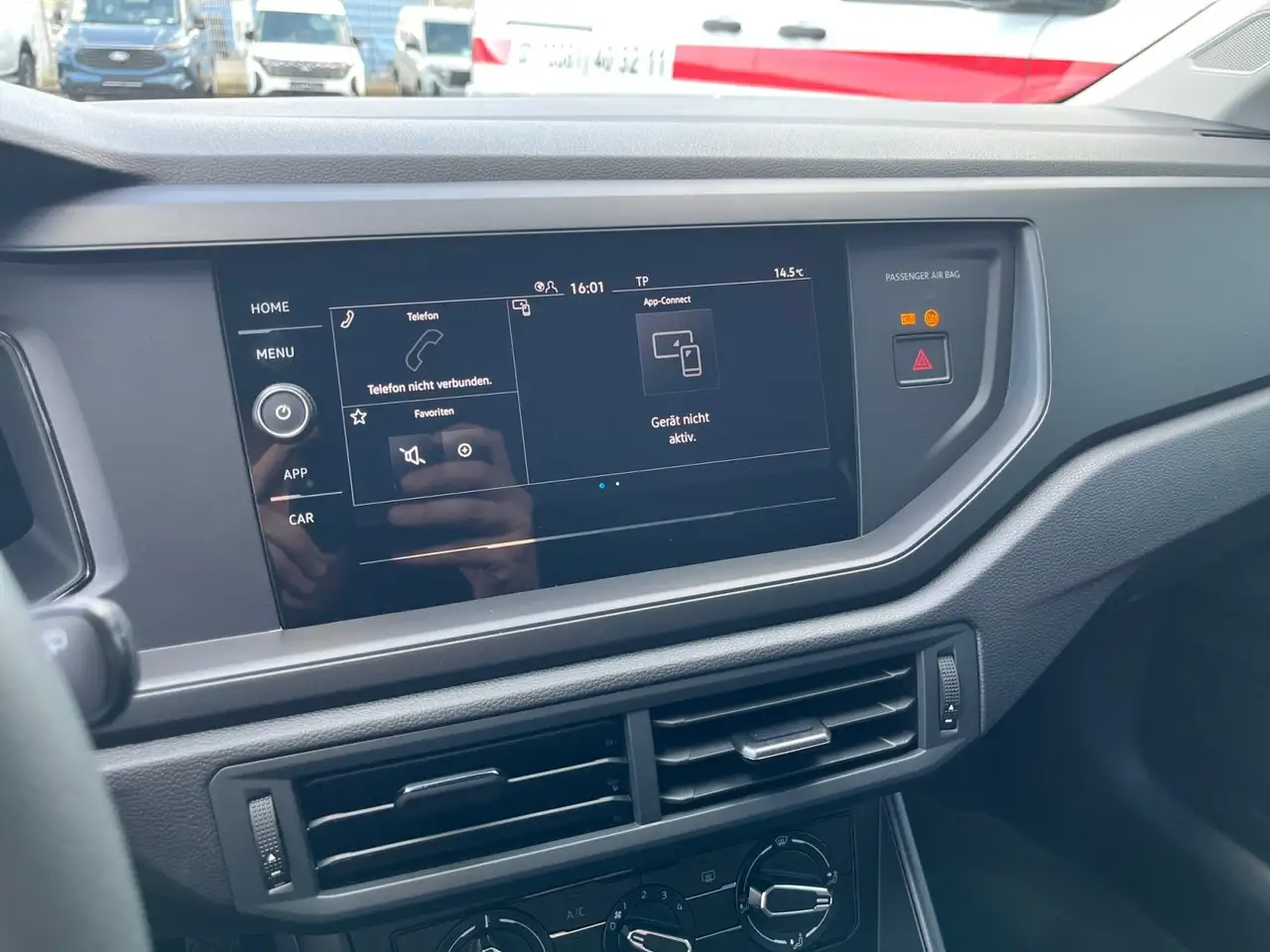 Volkswagen Taigo 1.0 TSI App-Connect Sitzheizung Tempomat 13
