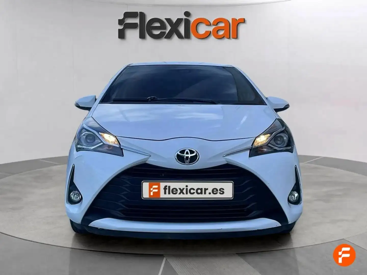 Toyota Yaris 1.0 Active Tech Gelb - 1
