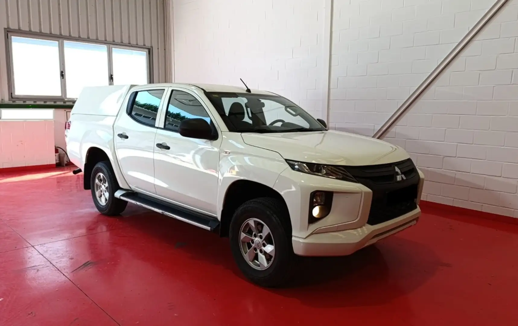 Mitsubishi L200 2.2DI-D Doble Cabina M-PRO Blanc - 2