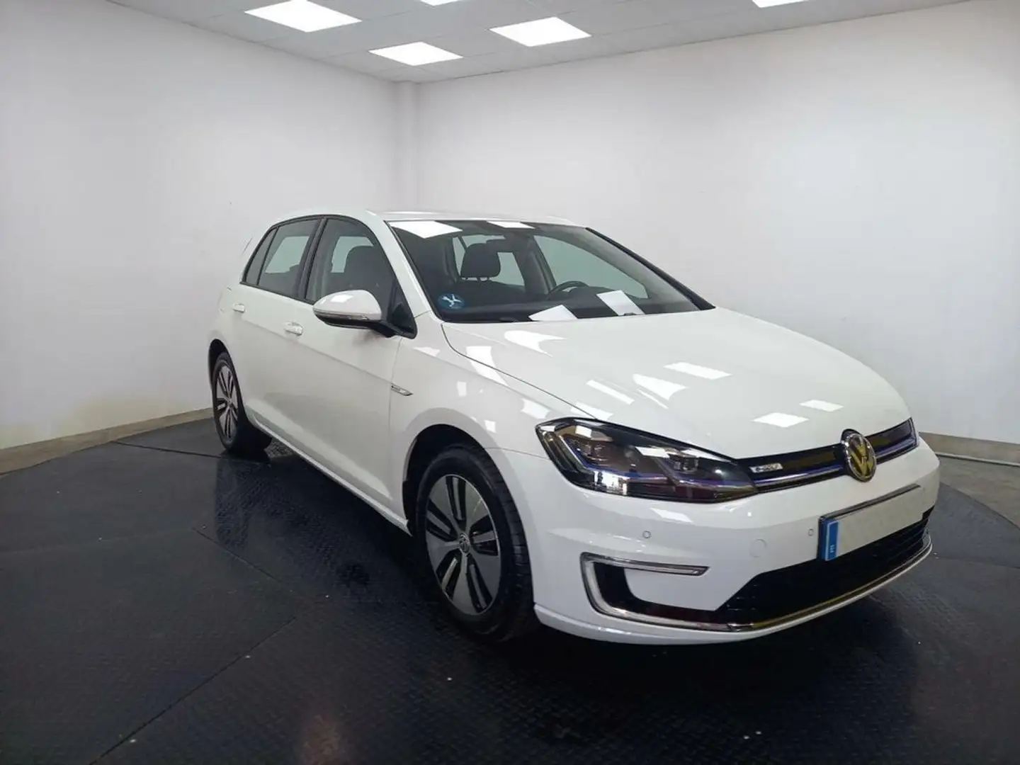 Volkswagen Golf E- 100KW 136CV MT1 Blanc - 2