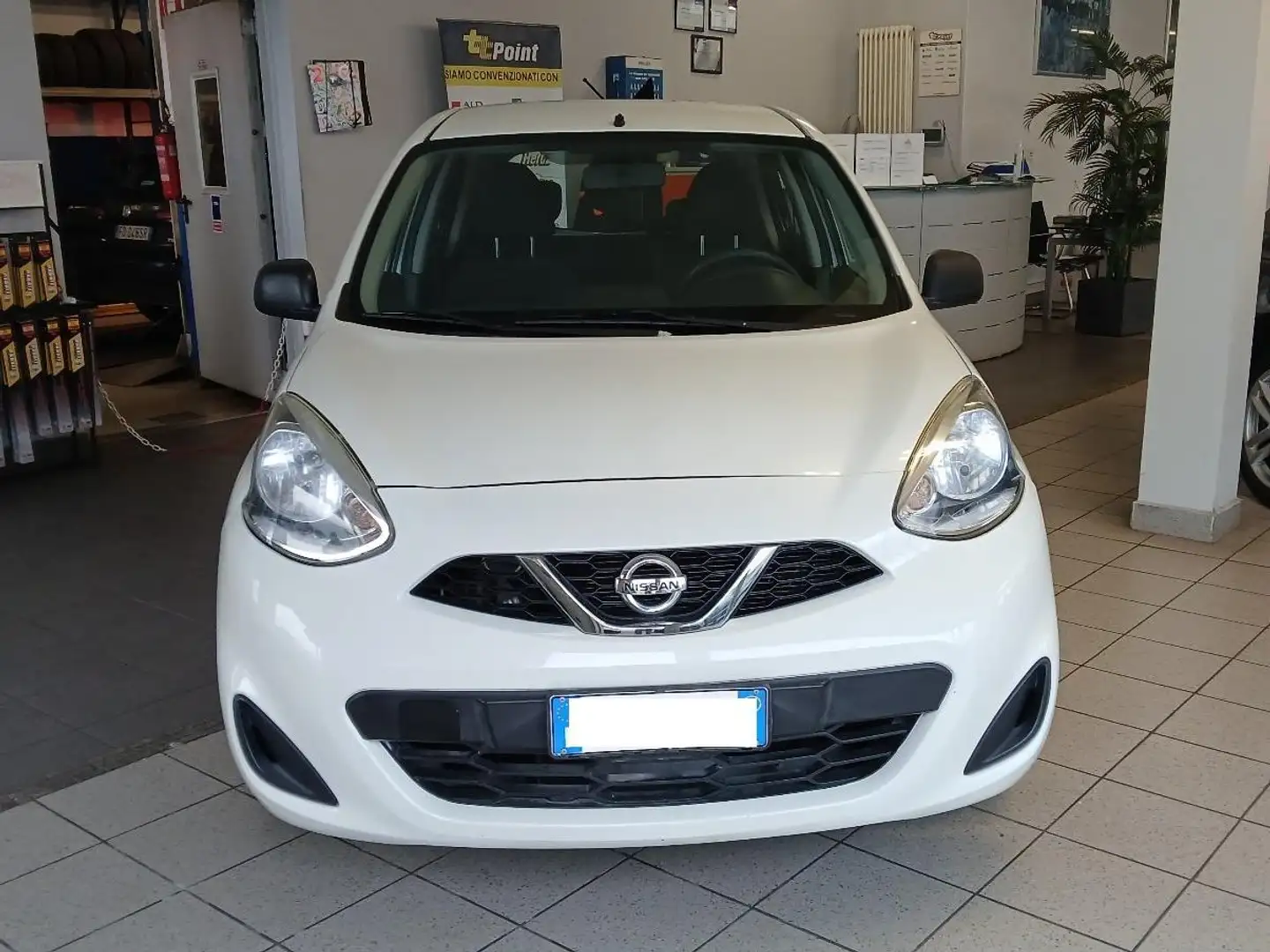 Nissan Micra 1.2 Acenta Young E6 KM 19000 Bianco - 1