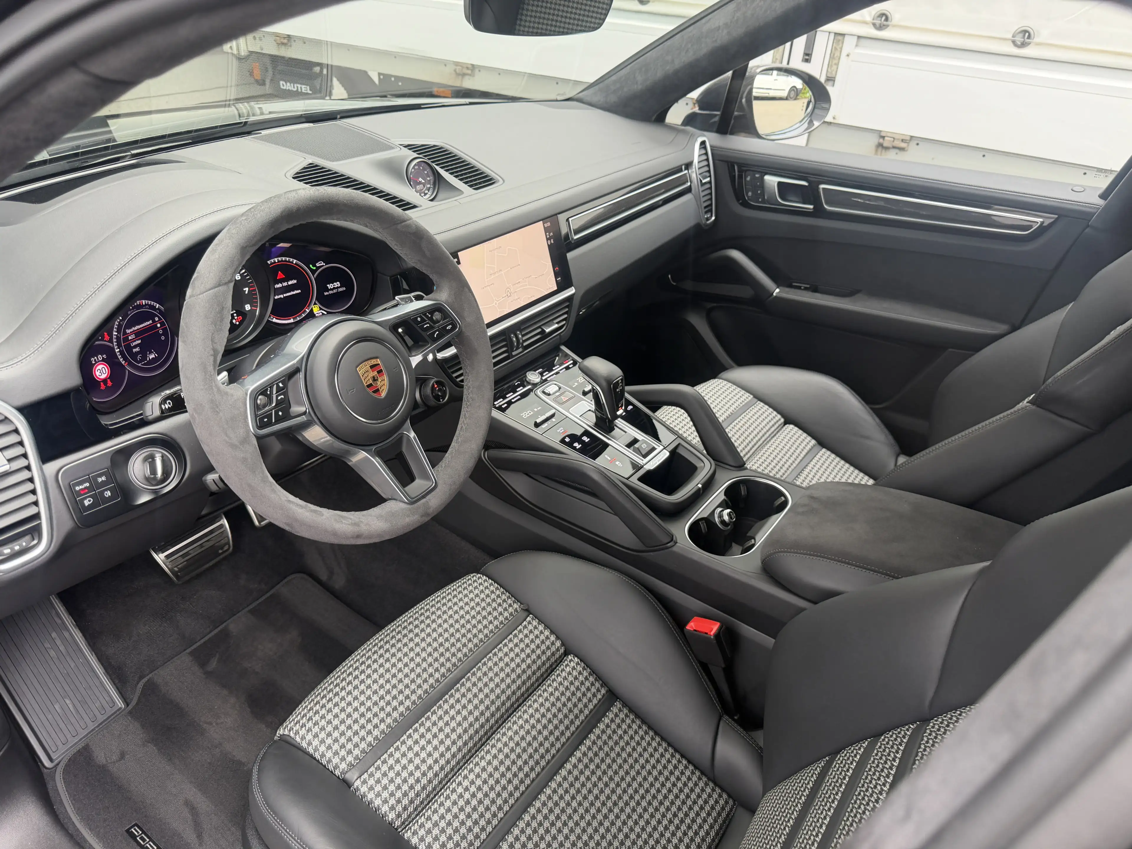 Porsche Cayenne GTS Leichtbau Matrix Standheizung Carbon — photo 12