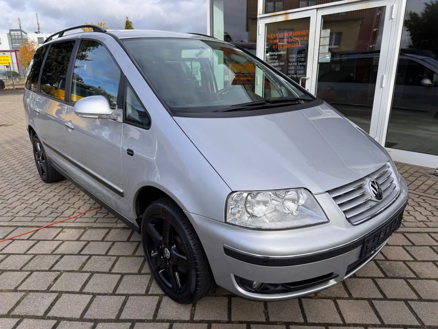 Volkswagen Sharan Navi,AHK,6-Sitzer,8fach Bereift Silber - 2