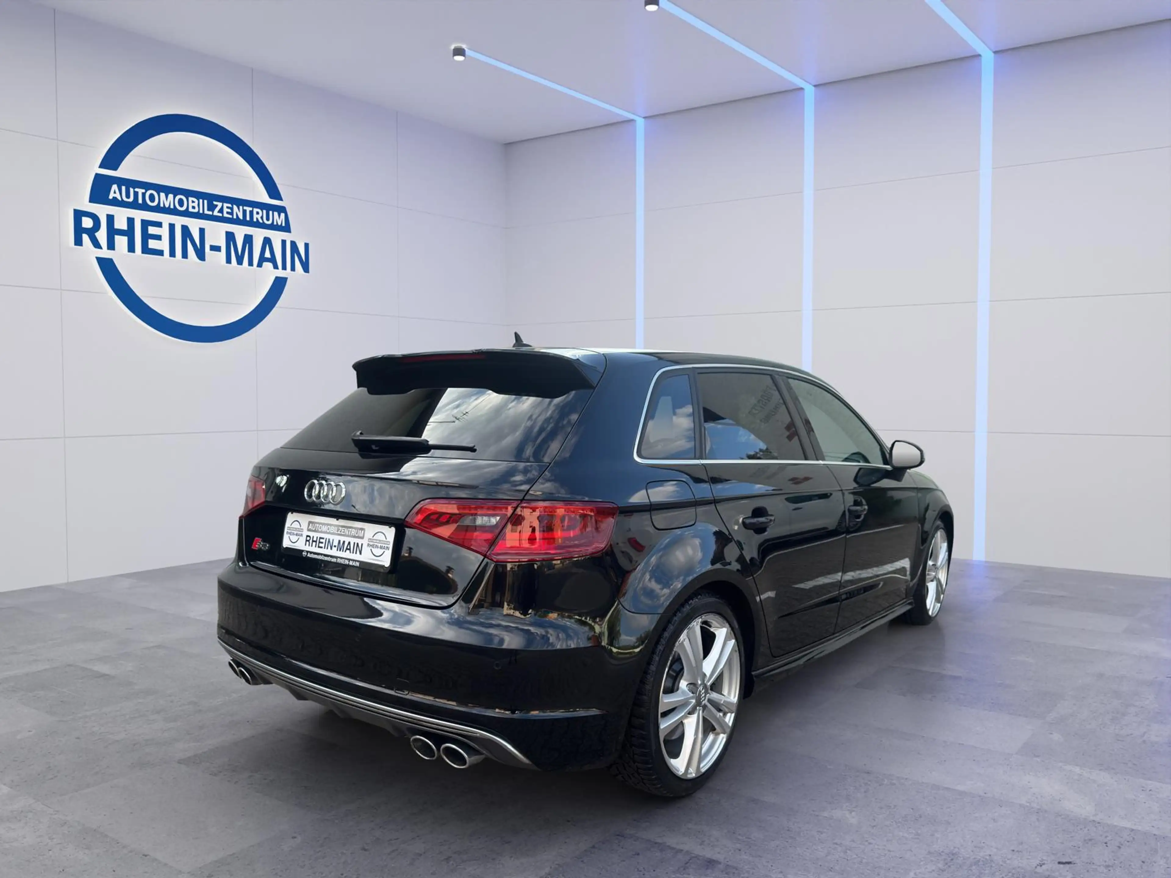 Audi S3 2.0 TFSI quattro 18ZOLL PDC SCHALTER — photo 5