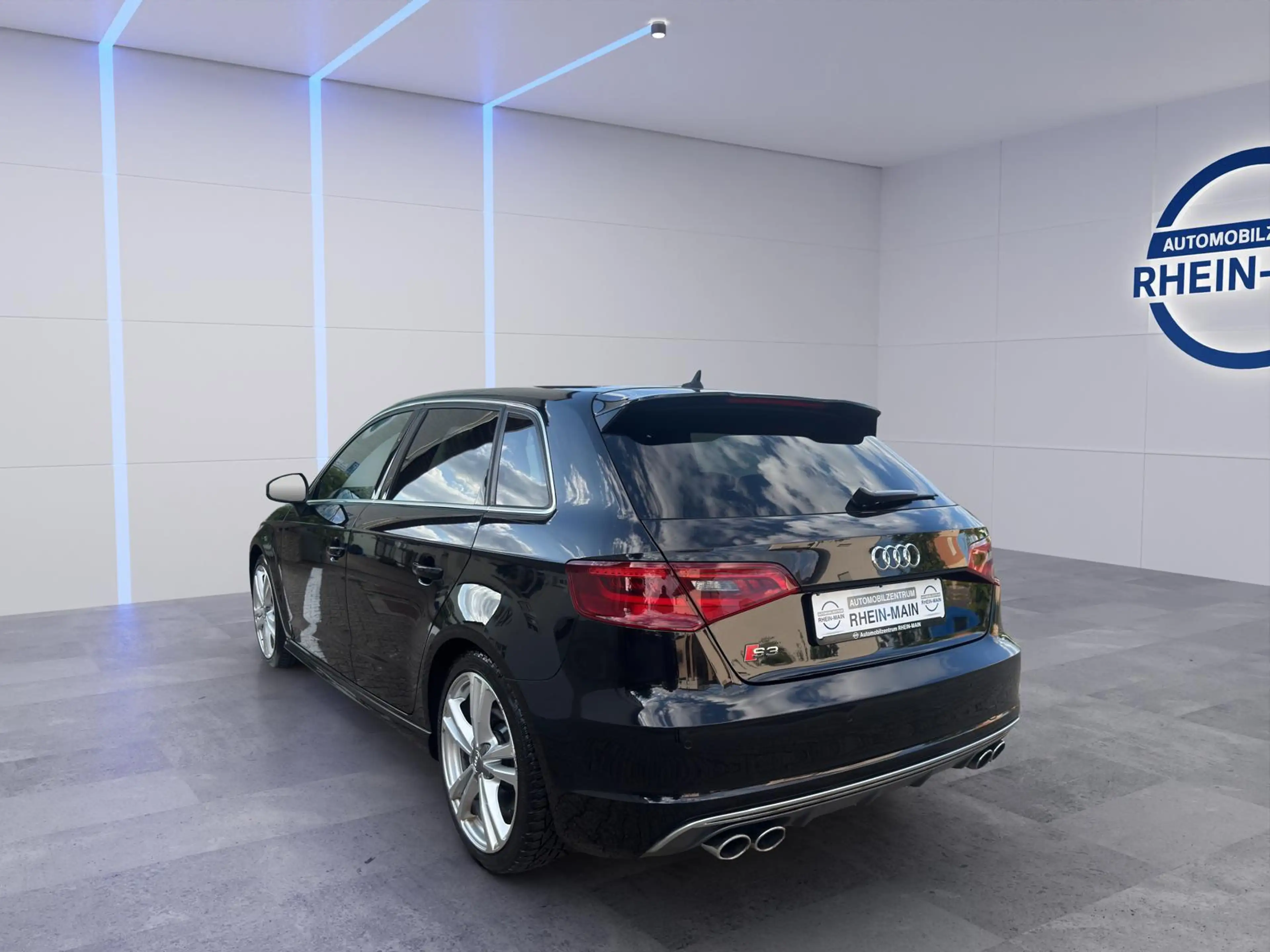 Audi S3 2.0 TFSI quattro 18ZOLL PDC SCHALTER — photo 3