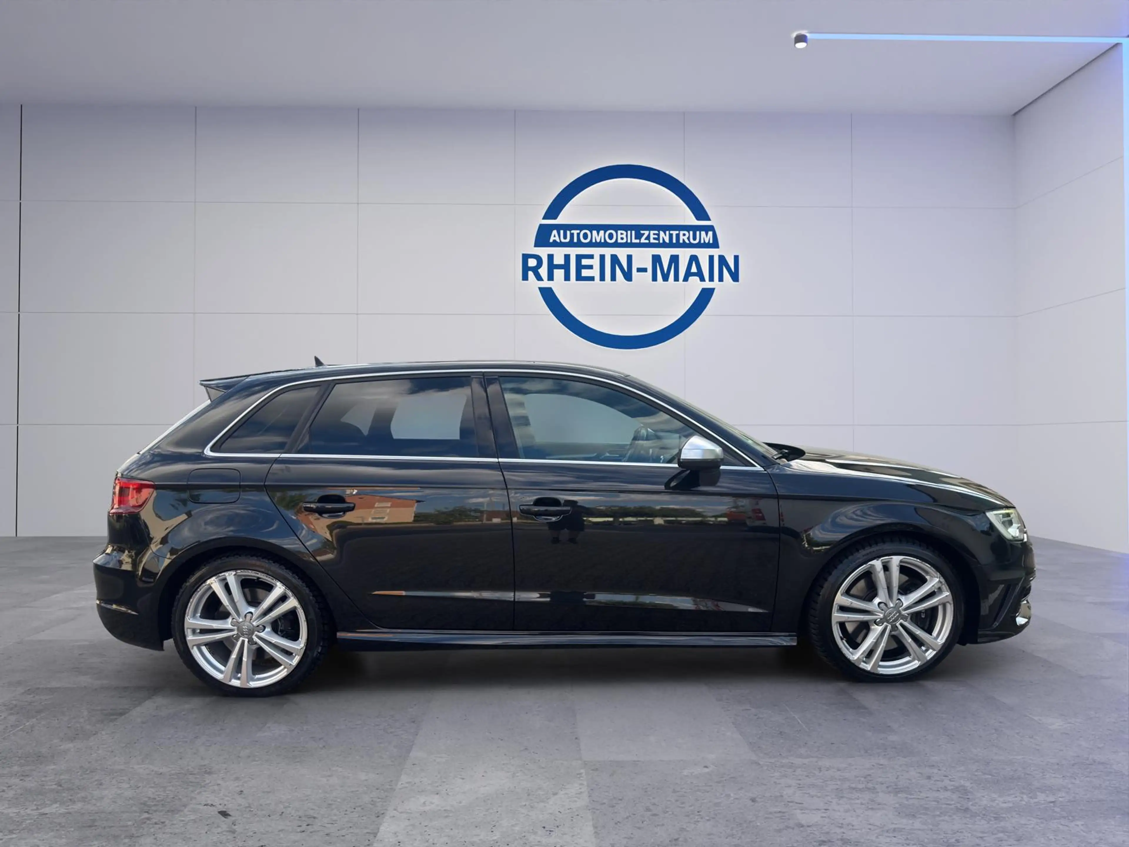Audi S3 2.0 TFSI quattro 18ZOLL PDC SCHALTER — photo 6