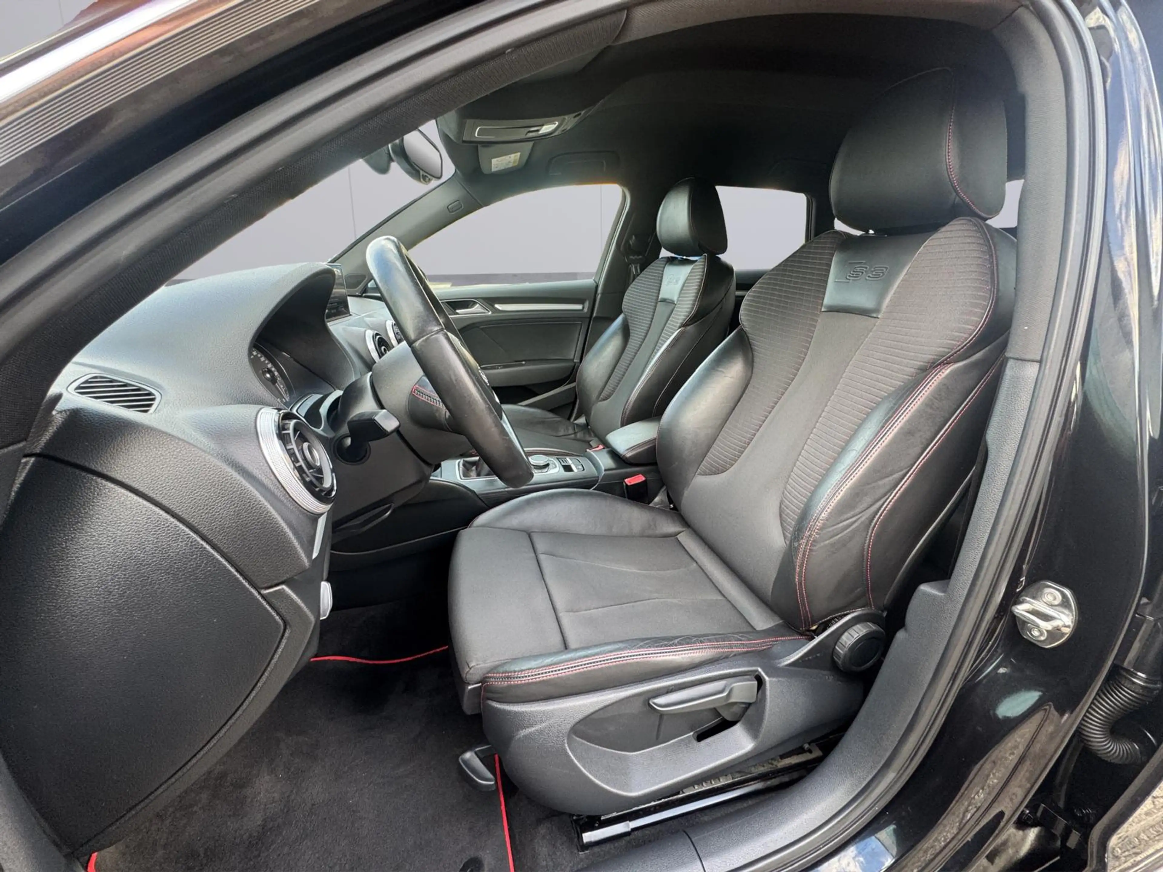 Audi S3 2.0 TFSI quattro 18ZOLL PDC SCHALTER — photo 15