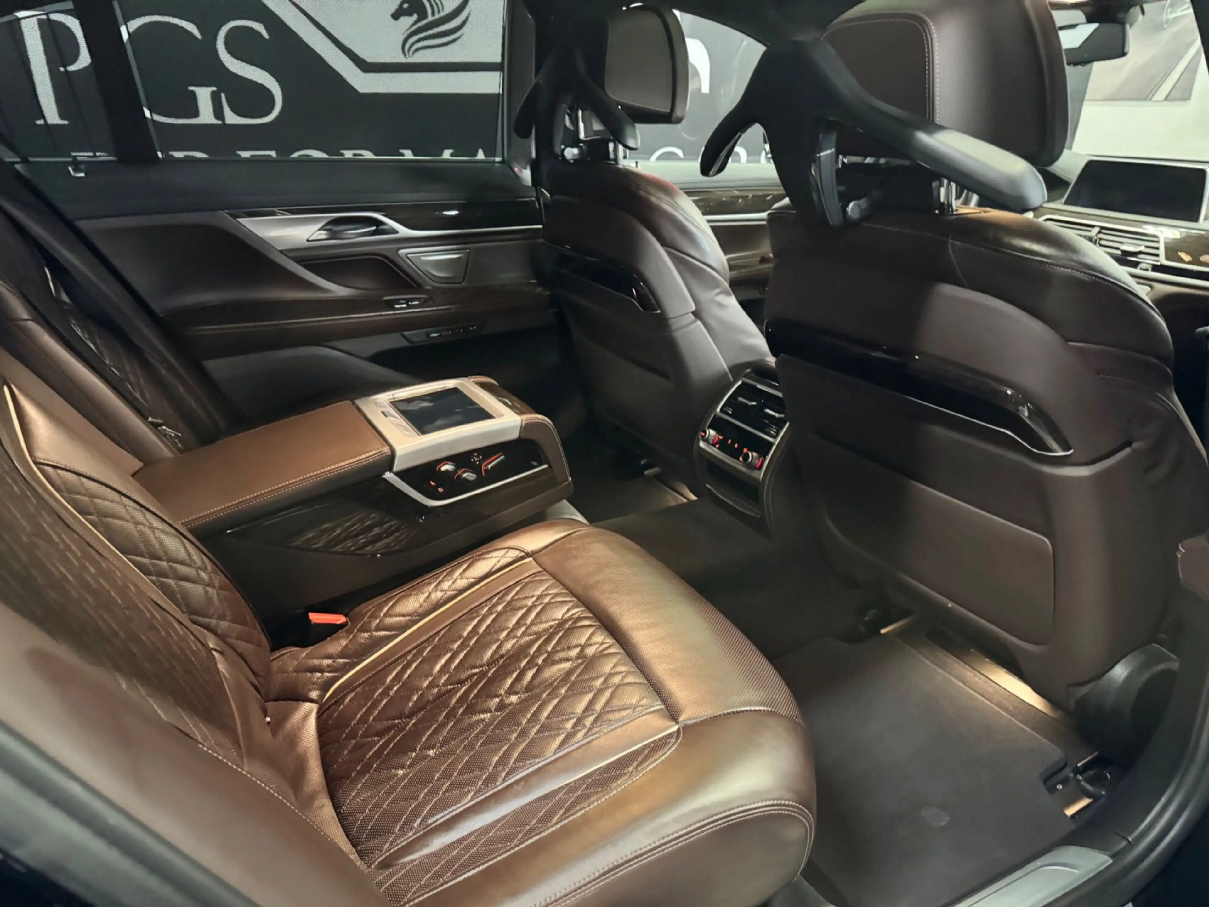 BMW 745 7er-Reihe Hybrid Allrad (G12) xDrive Aut. — photo 12