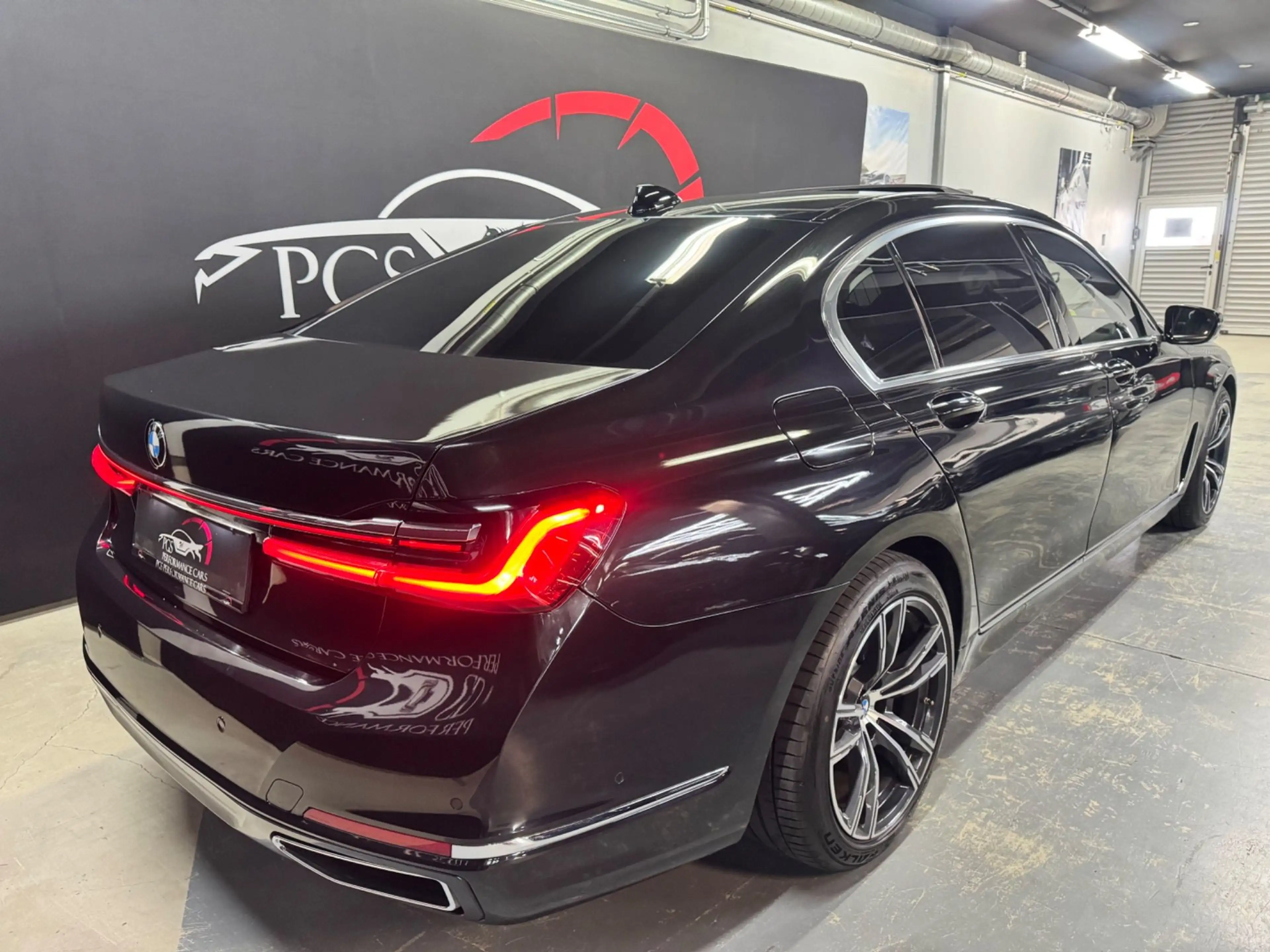 BMW 745 7er-Reihe Hybrid Allrad (G12) xDrive Aut. — photo 10