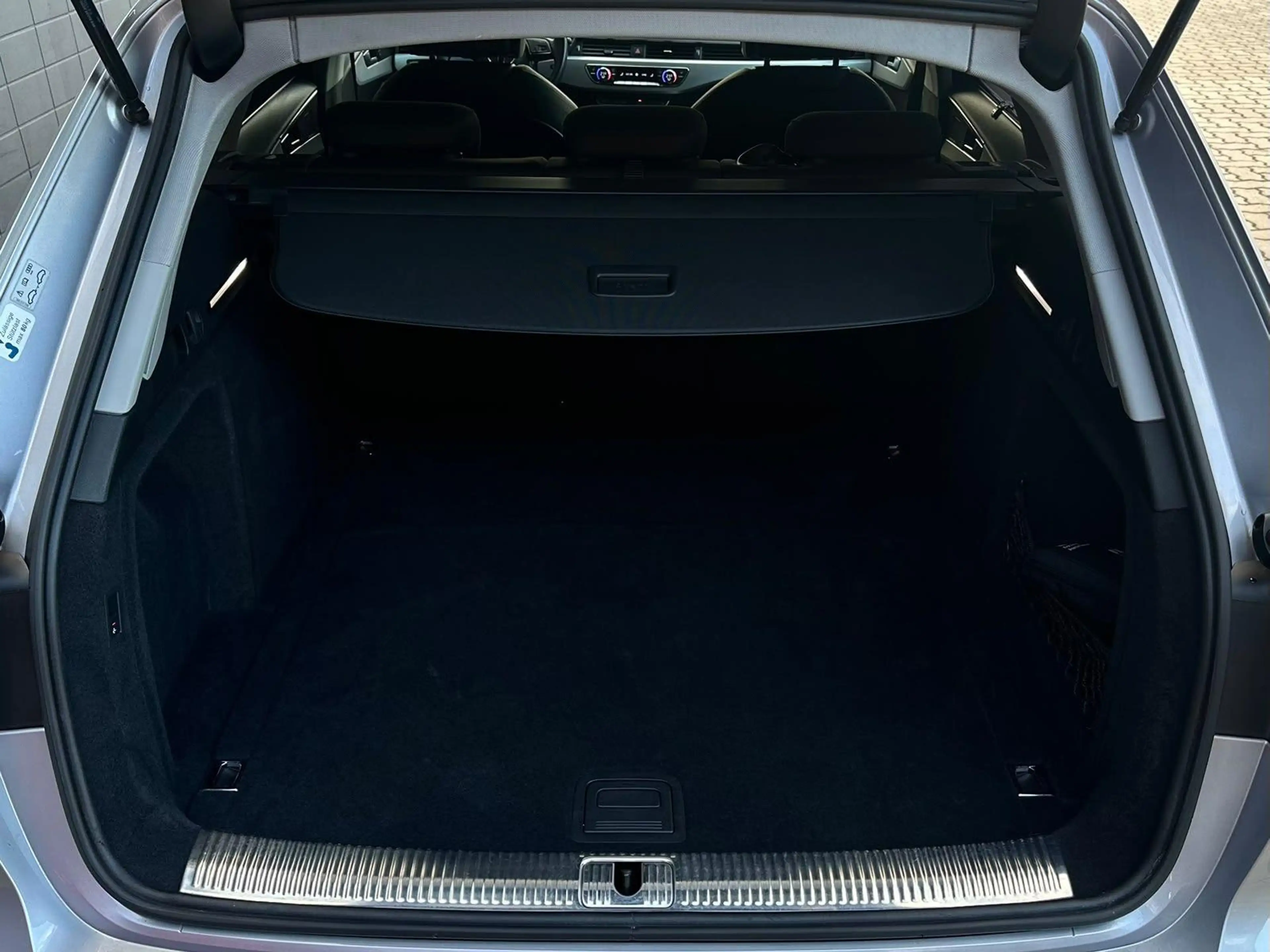 Audi A4 40TDI S LINE ACC#3ZONEN#KEYLESS#SHZ#LED#AHK — photo 7