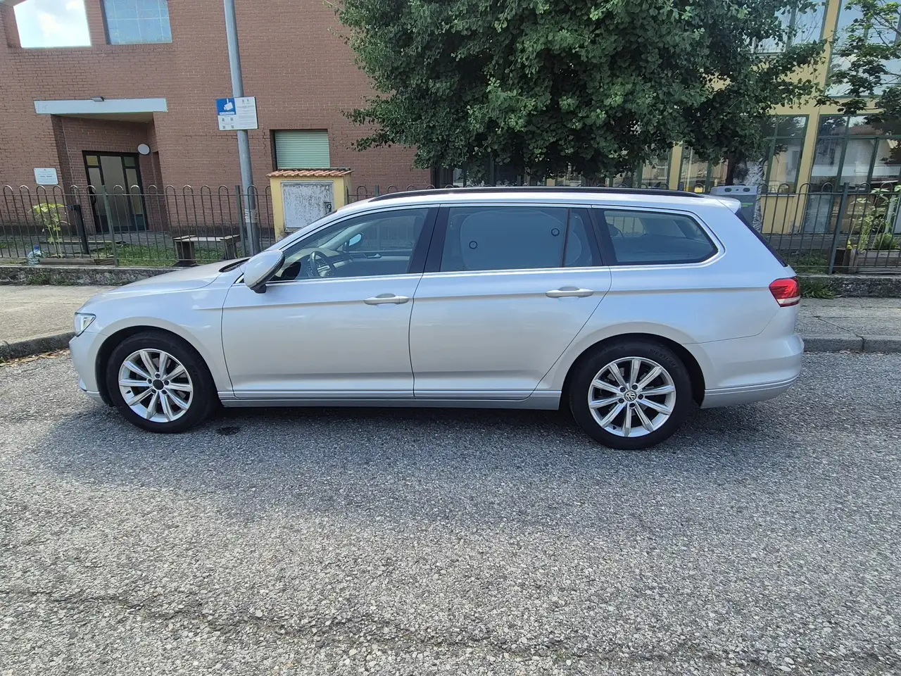 Volkswagen Passat Variant 2.0 tdi executive, foto 2