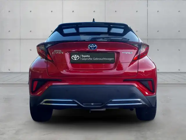 Toyota C-HR view 5