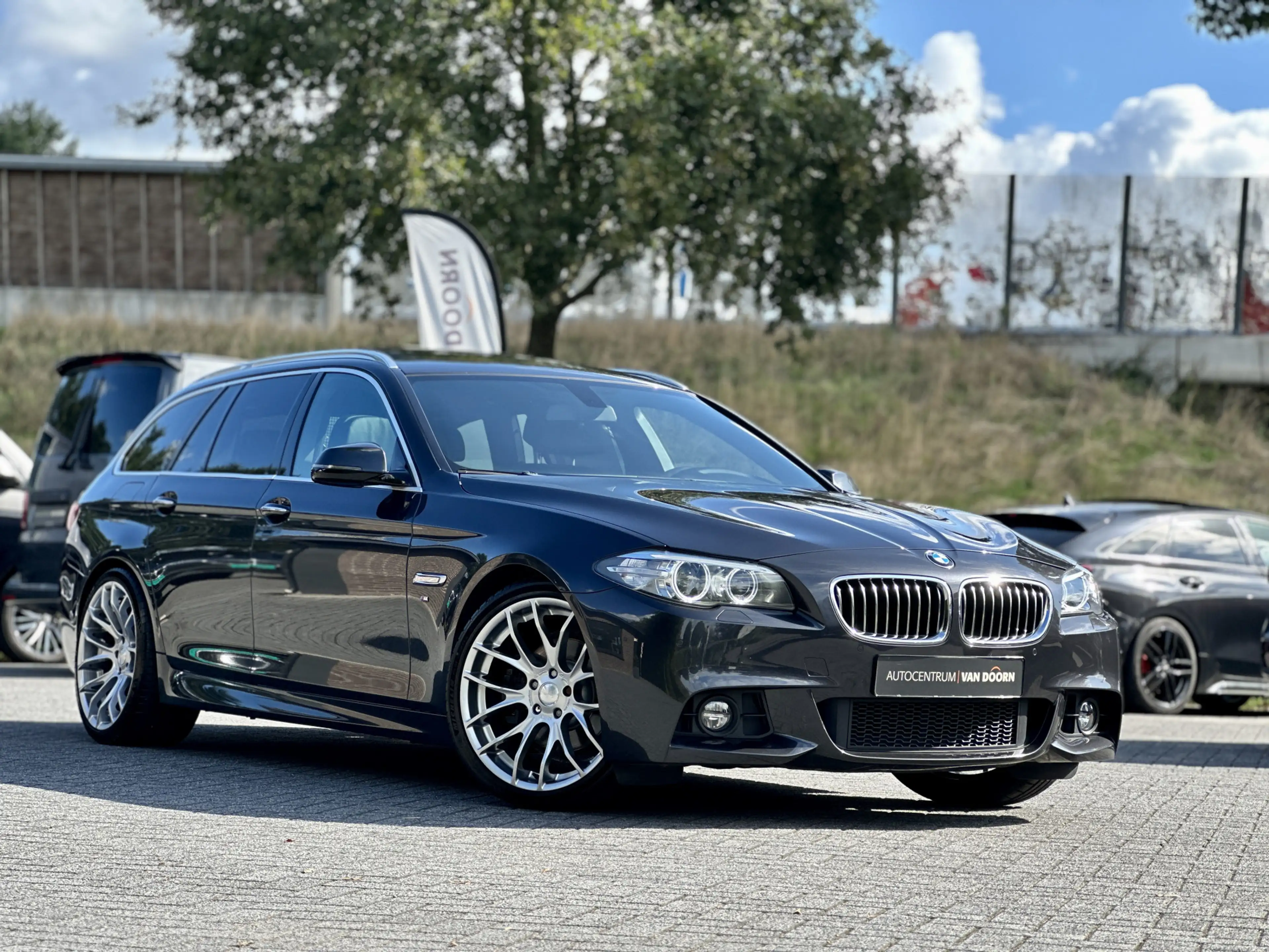 BMW 520 5-serie Touring 520i High Executive | Automaat | M — photo 2