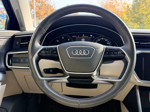 Audi A6 view 12