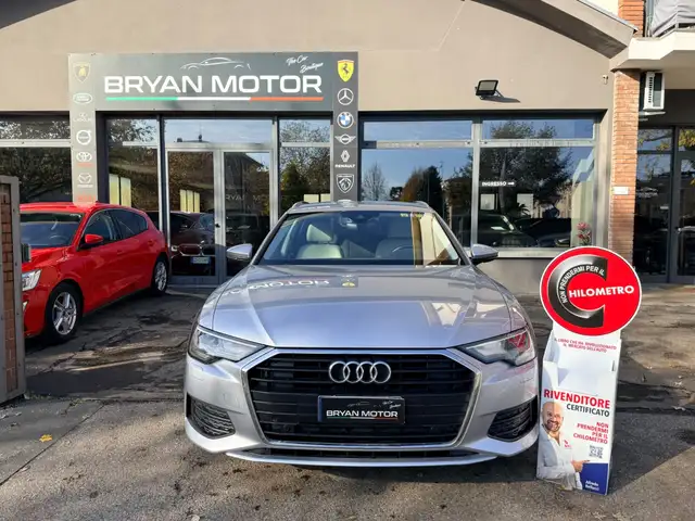 Audi A6 view 3