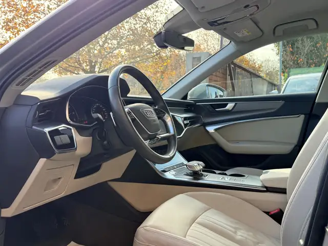 Audi A6 view 13