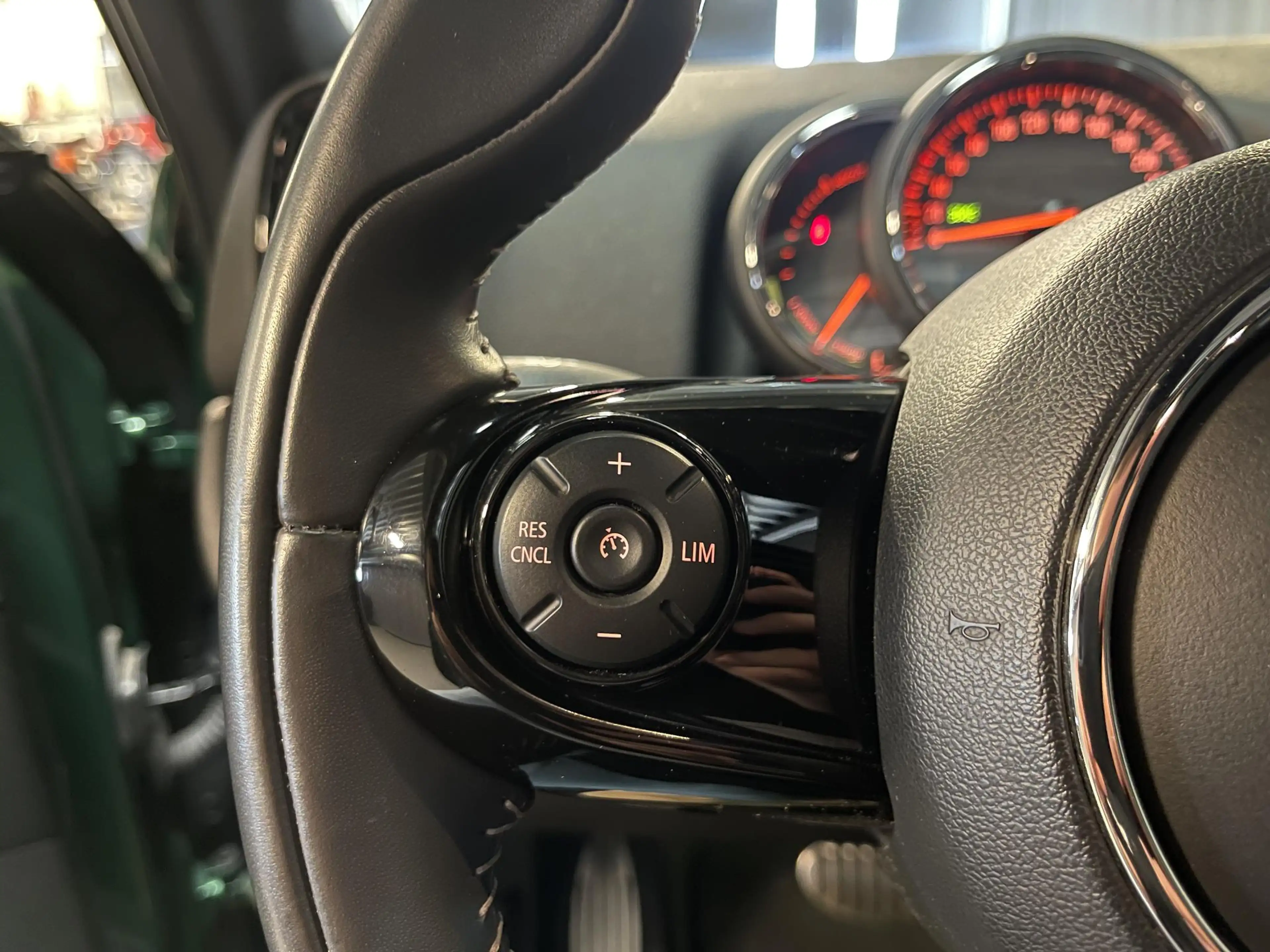 MINI Cooper SE Countryman Mini 1.5 ALL4 Salt John Cooper Works 19"/Panoramad — photo 13
