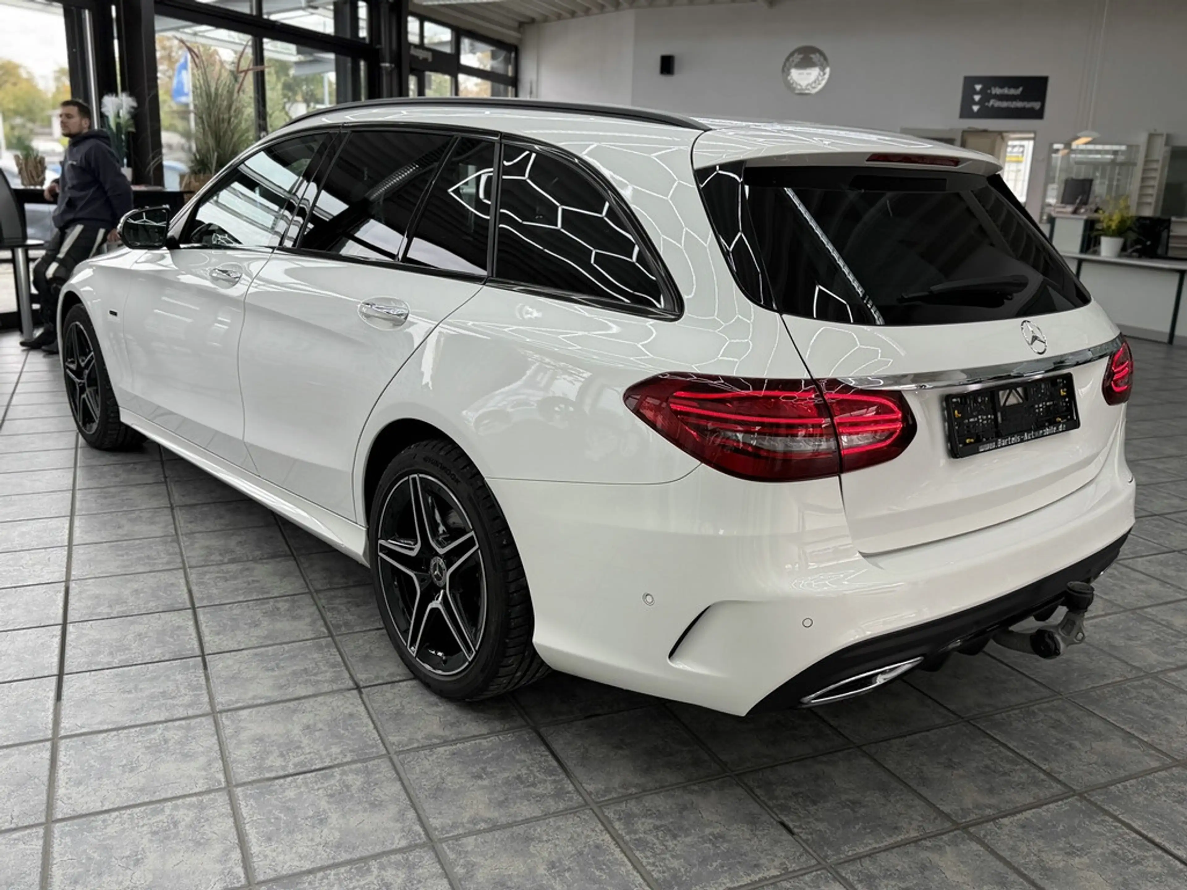 Mercedes-Benz C 300 T de AMG Line, LED, Leder, Burmester, DAB — photo 6
