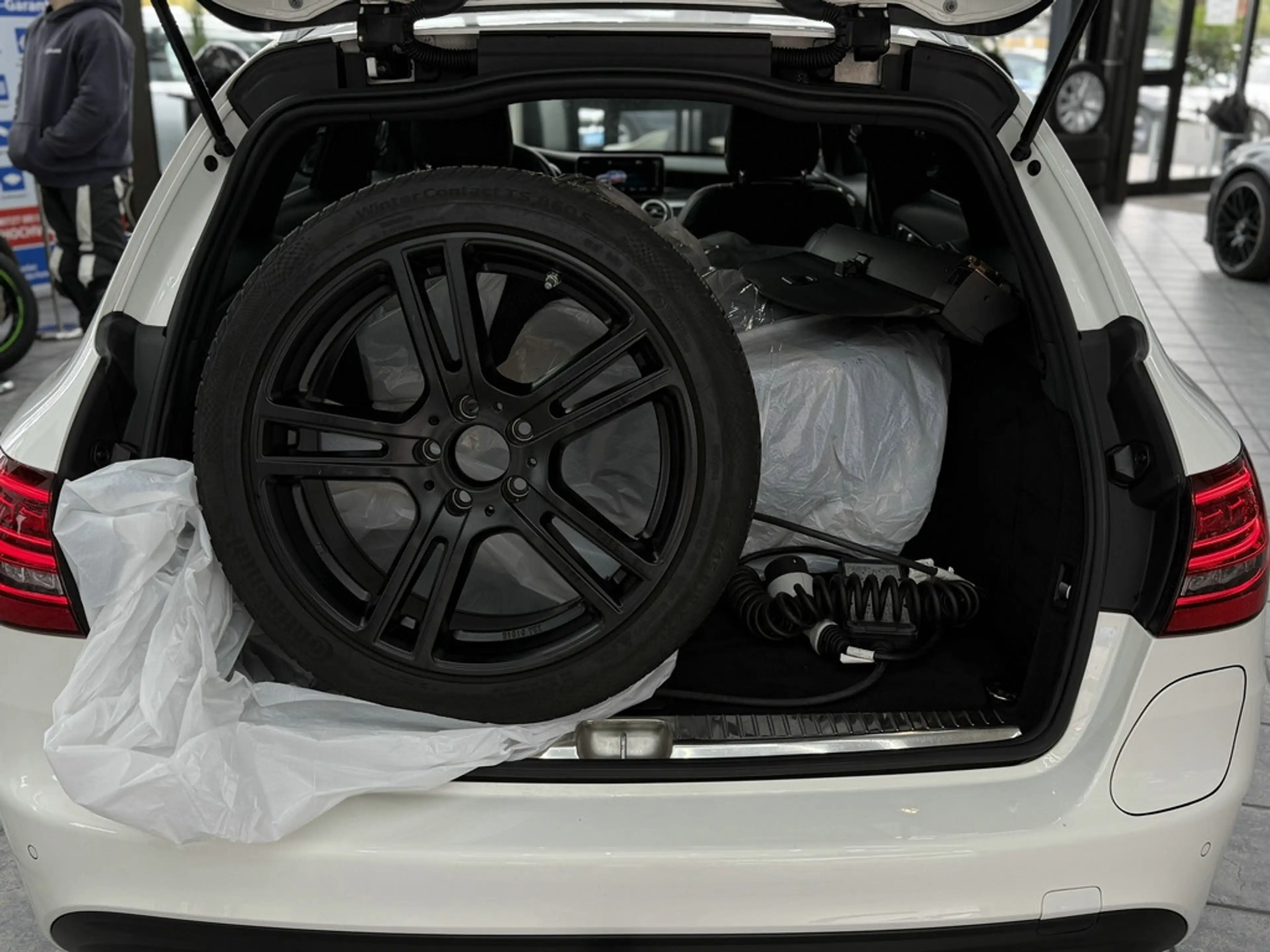 Mercedes-Benz C 300 T de AMG Line, LED, Leder, Burmester, DAB — photo 10