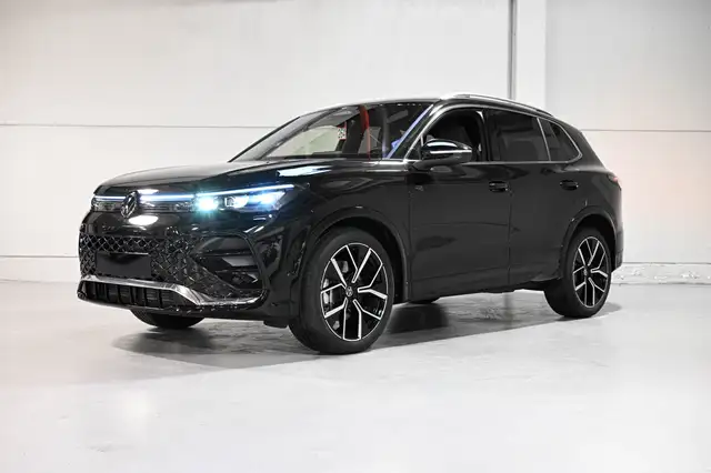 Volkswagen Tiguan 2.0 TDI 150 R-Line DSG 7/ ATTELAGE / CAMERA